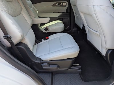 2026 Ford Explorer Platinum - Crossroads Courtesy Demo