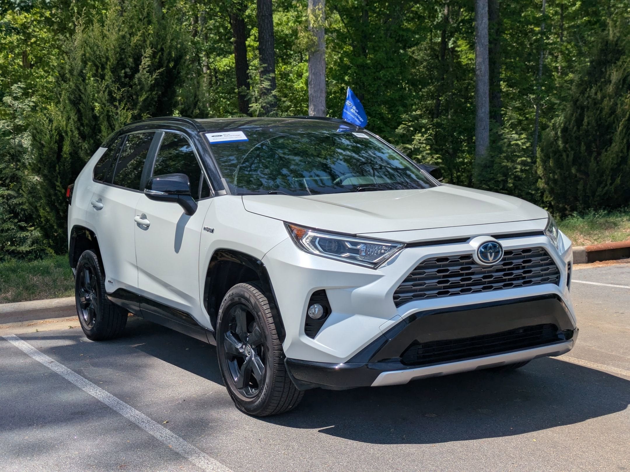 2020 Toyota RAV4 Hybrid XSE