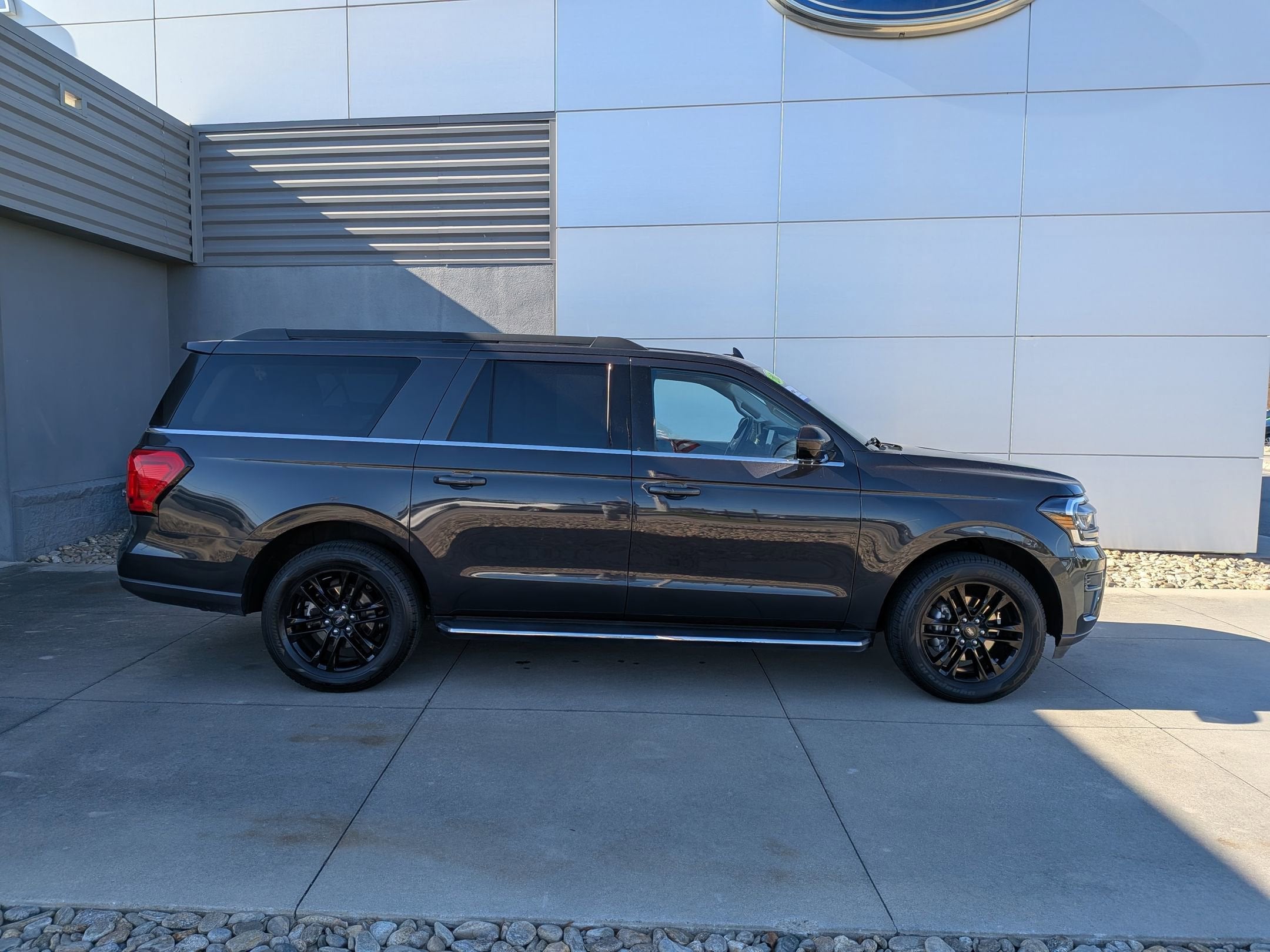 2022 Ford Expedition Max XLT