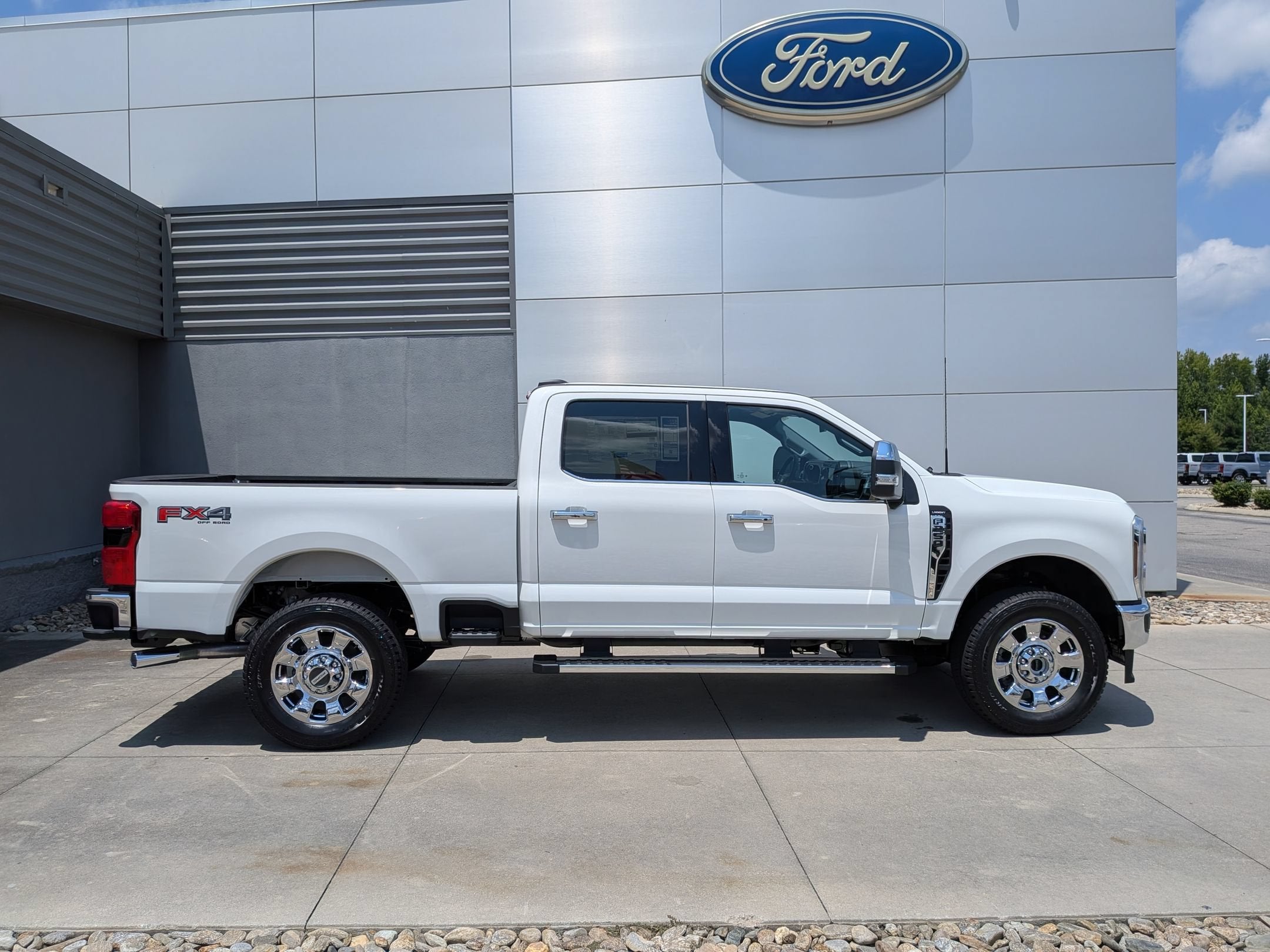 2026 Ford Super Duty F-250 SRW LARIAT