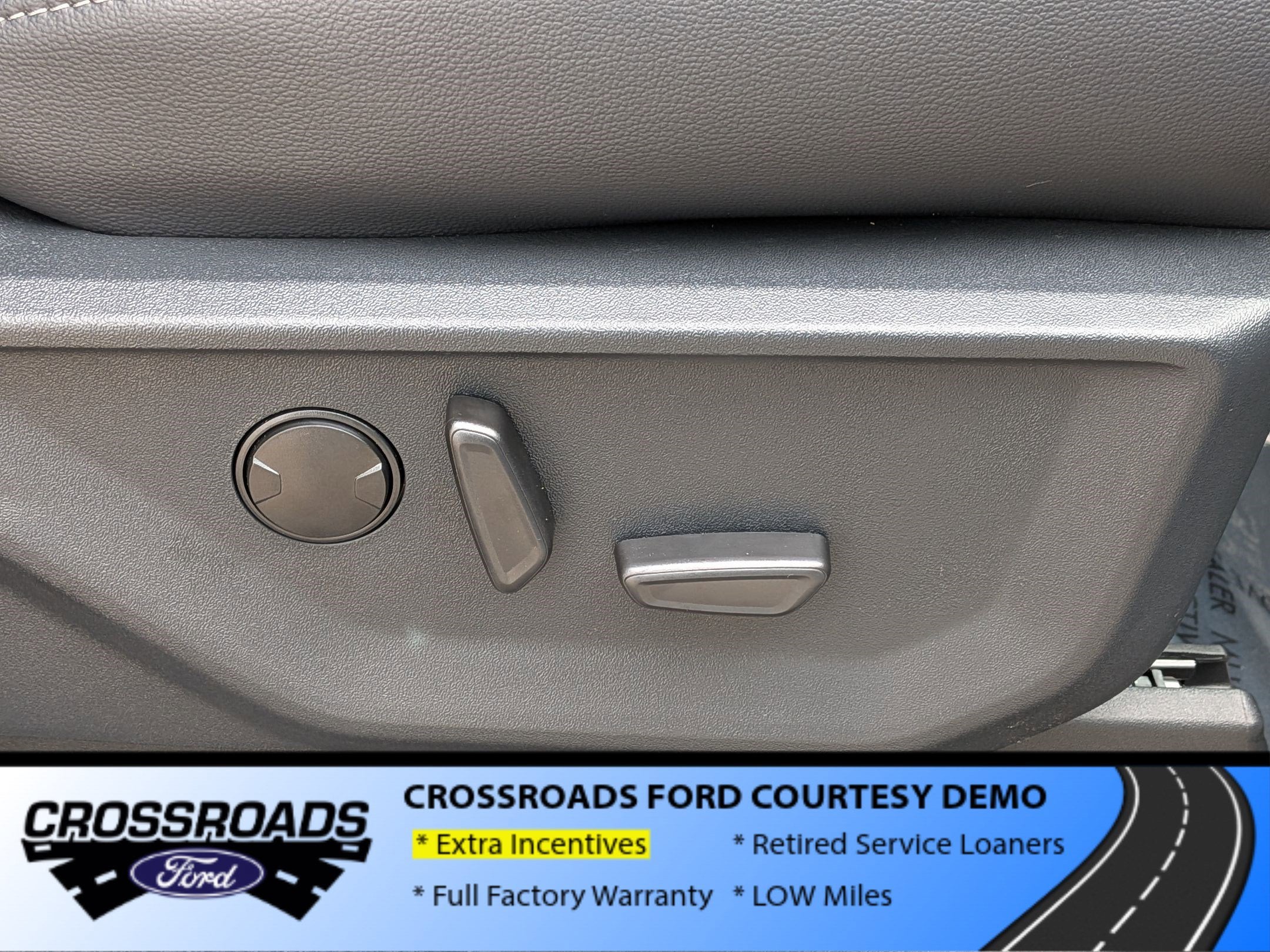 2025 Ford F-150 LARIAT - Crossroads Courtesy Demo
