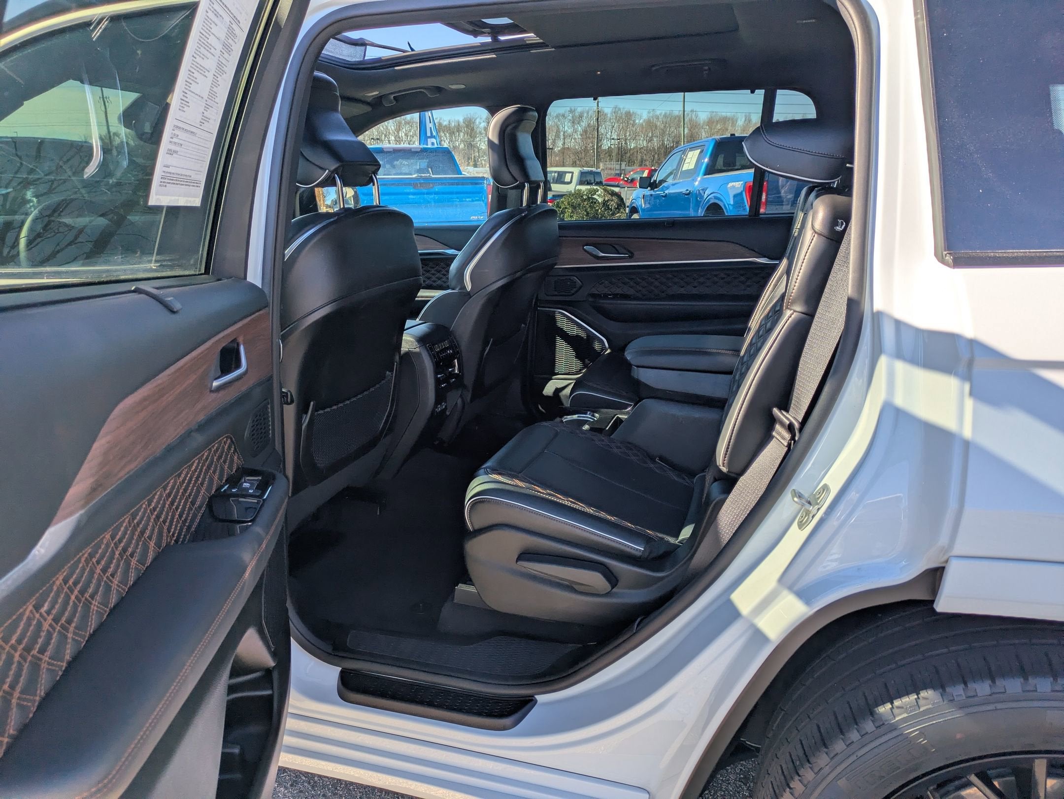 2023 Jeep Grand Cherokee L Summit