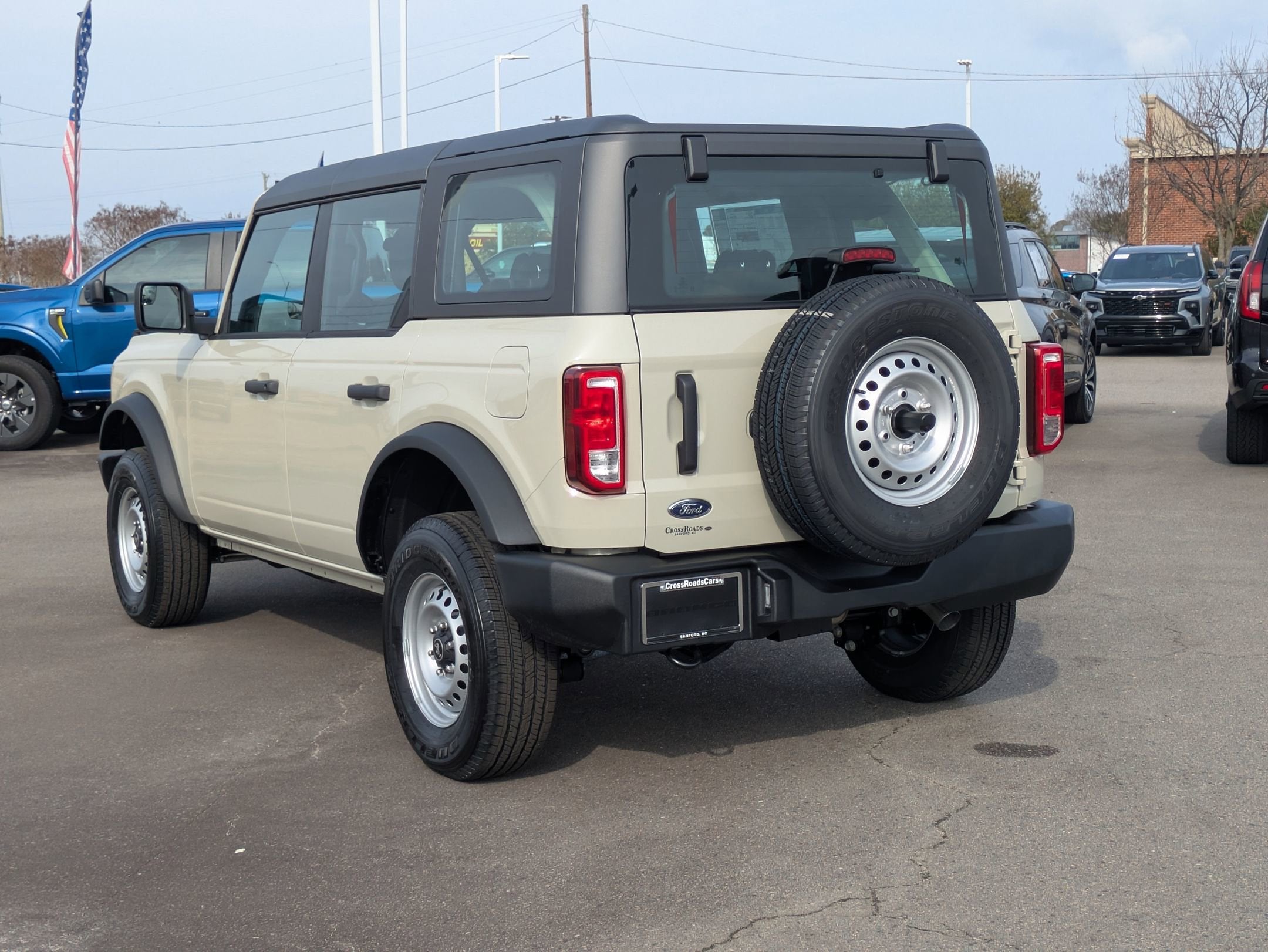 2025 Ford Bronco Base