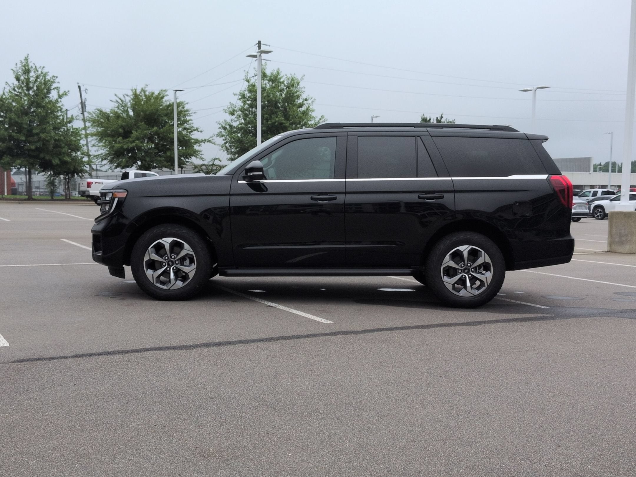 2027 Ford Expedition Active