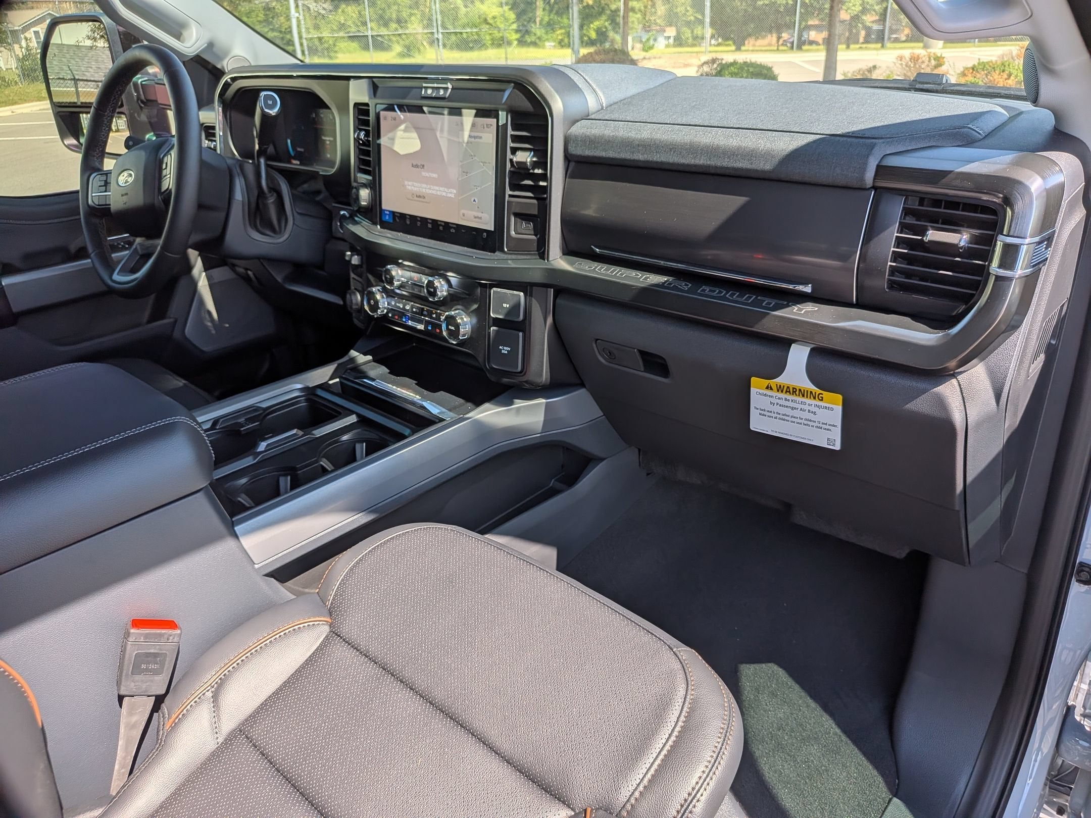 2026 Ford Super Duty F-350 SRW LARIAT