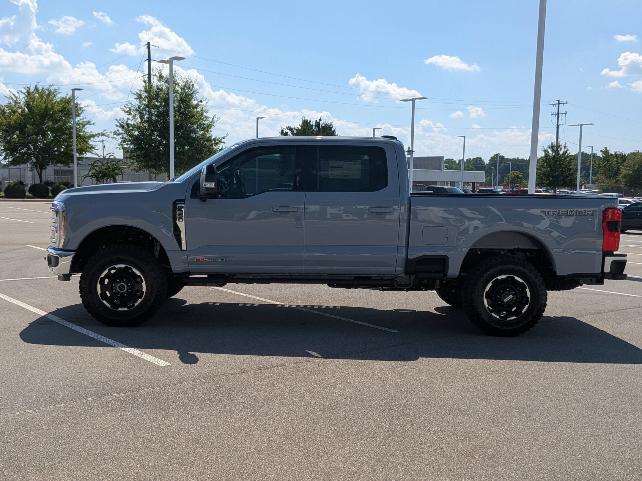 2026 Ford Super Duty F-350 SRW LARIAT