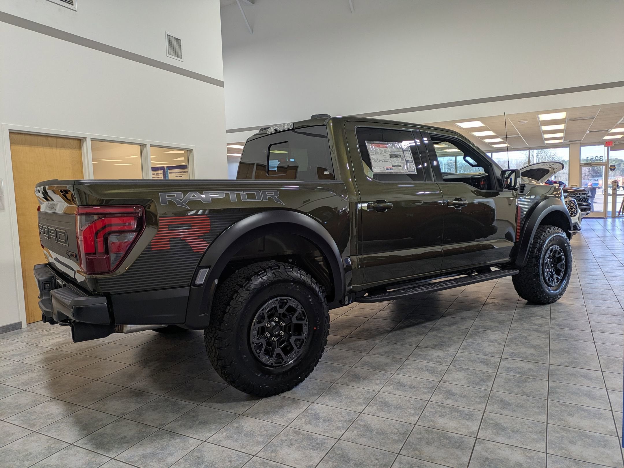 2025 Ford F-150 Raptor R
