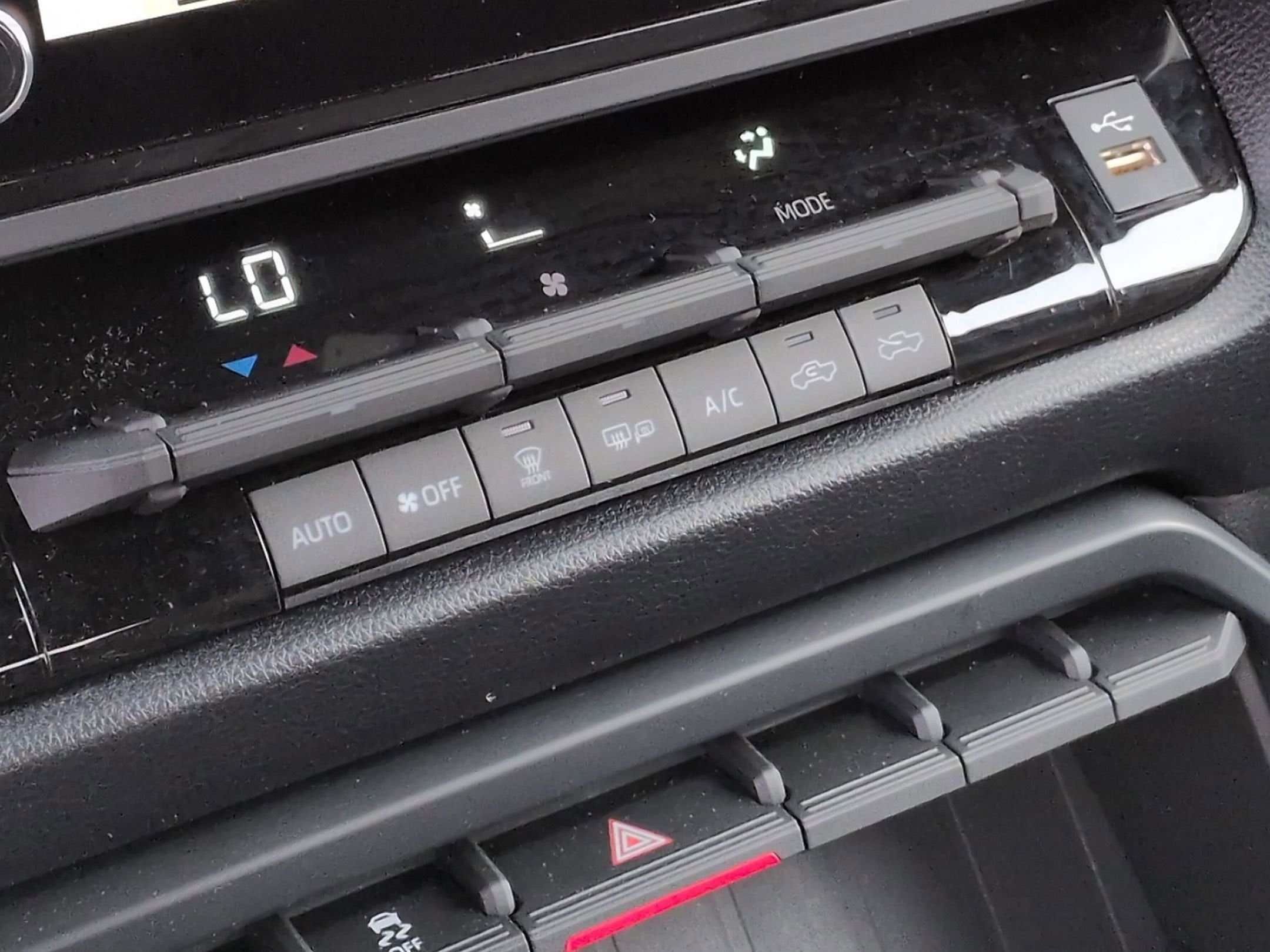 2025 Toyota Tundra 4WD SR5