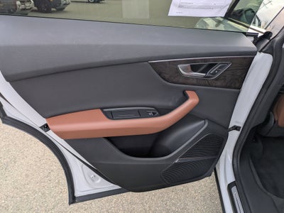 2020 Audi Q8 Premium Plus