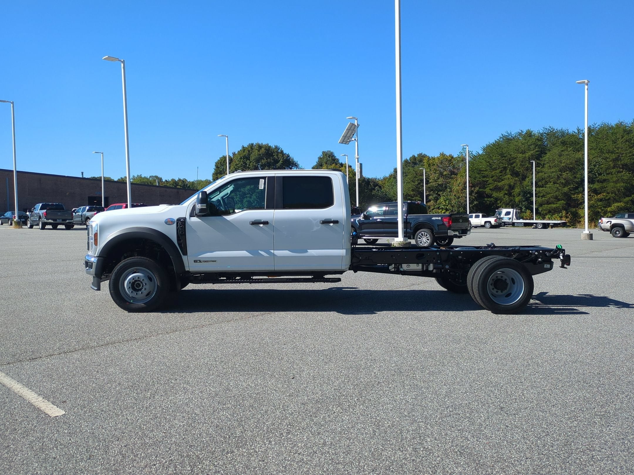 2027 Ford Super Duty F-450 DRW XL