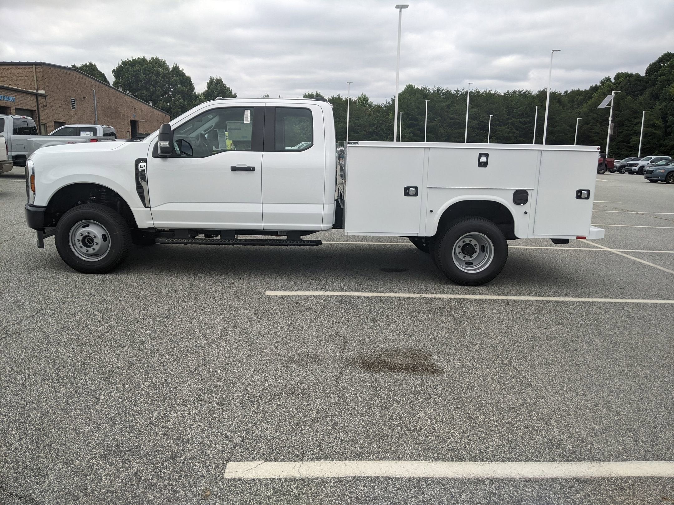 2025 Ford Super Duty F-350 DRW XL