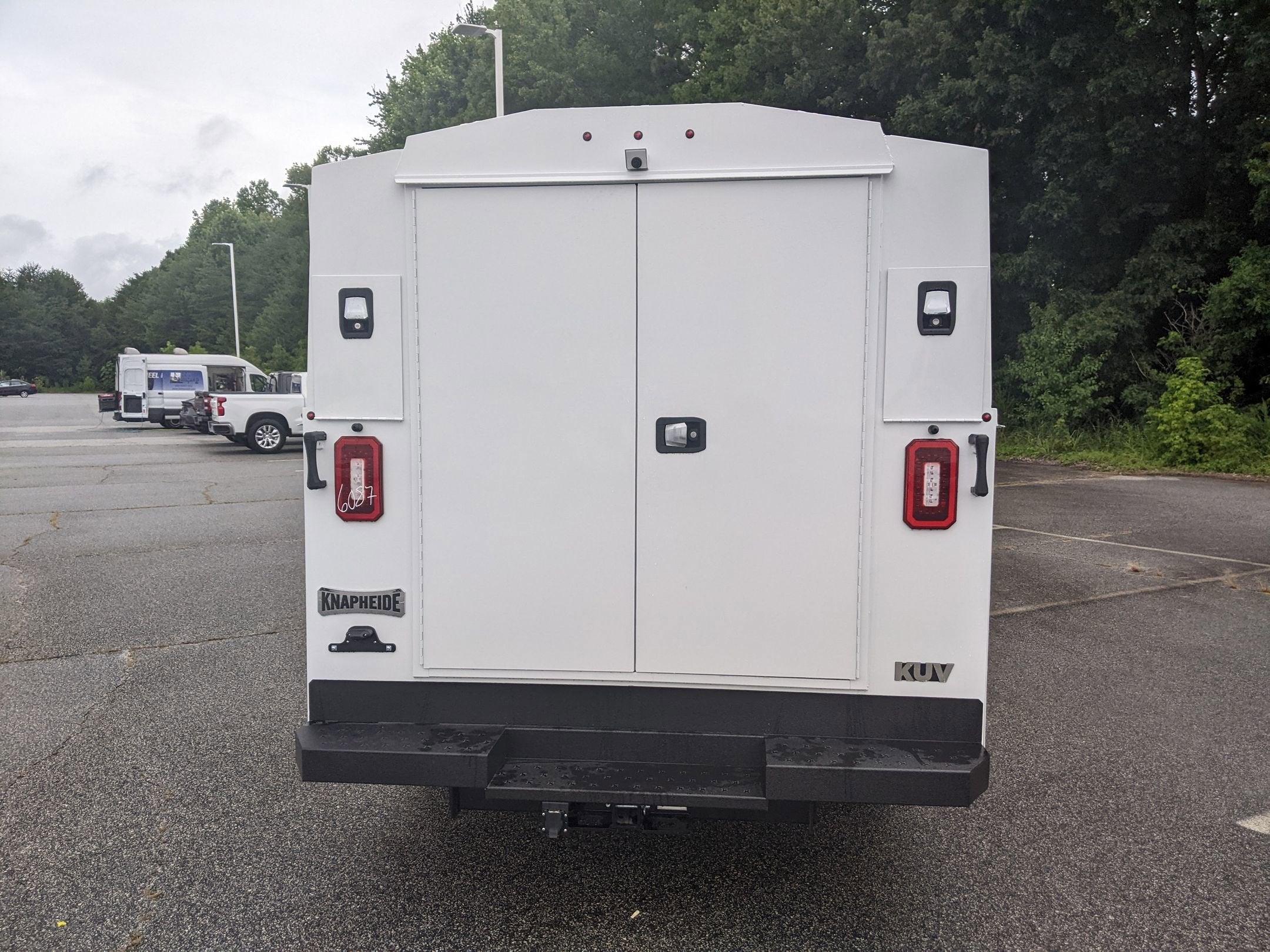 2026 Ford E-Series Cutaway Base