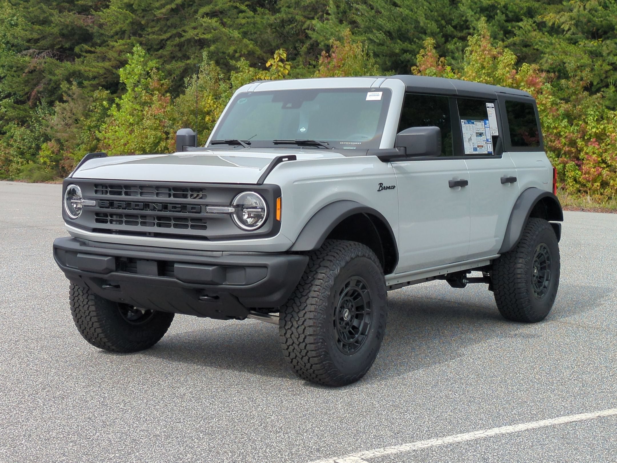 2026 Ford Bronco Big Bend Custom Garage