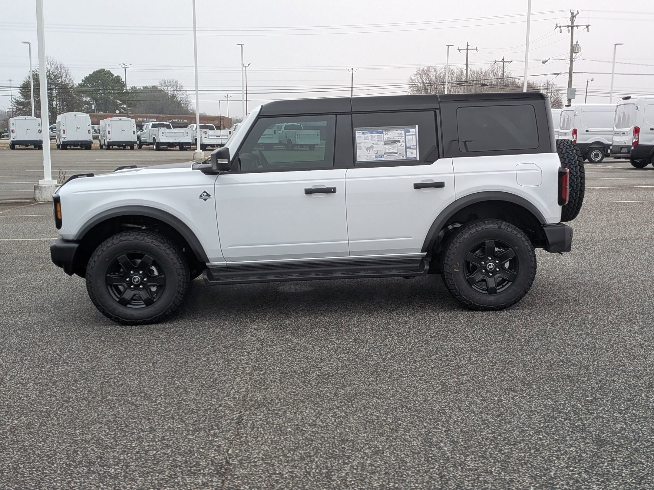 2025 Ford Bronco Outer Banks