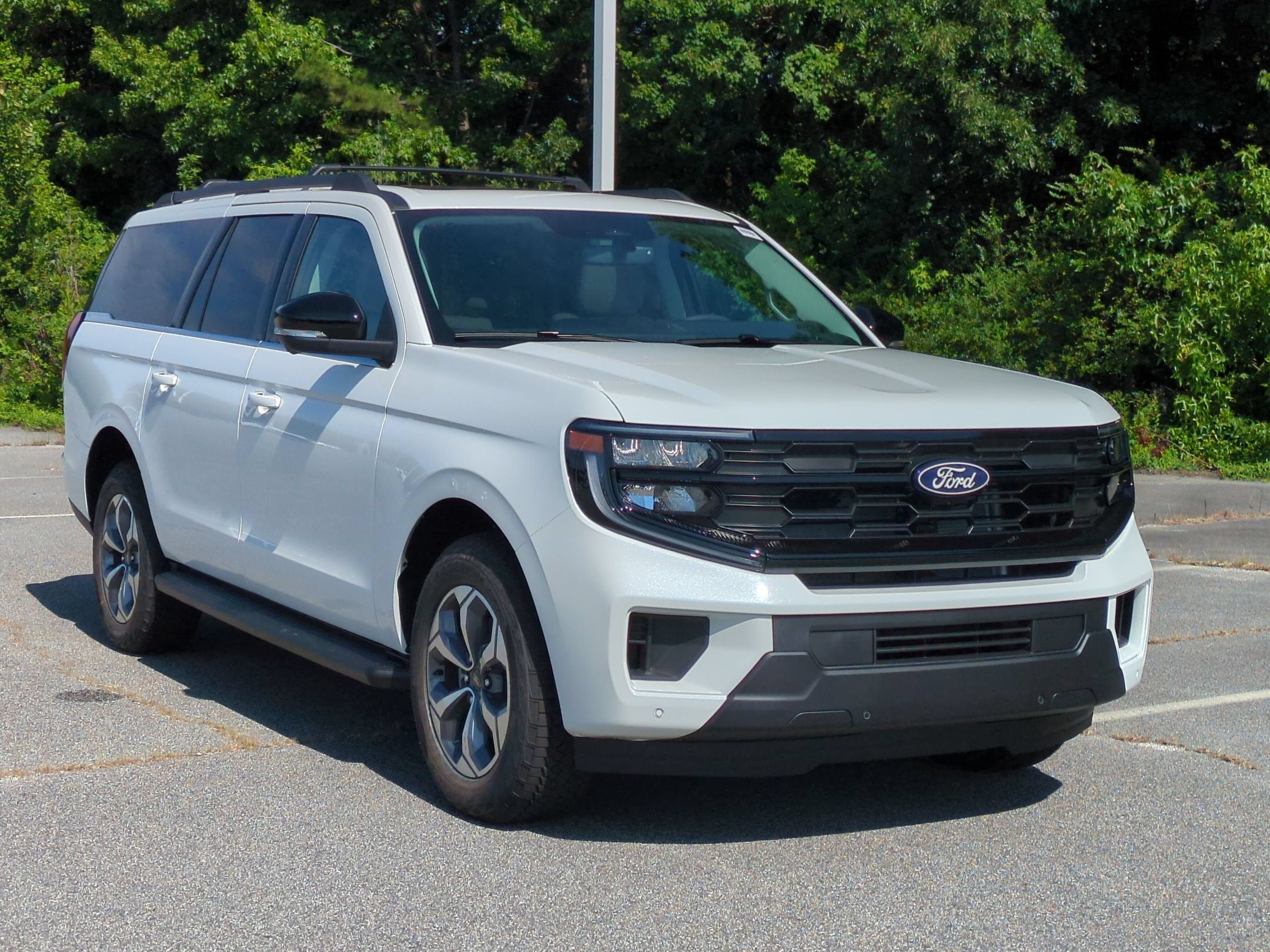 2027 Ford Expedition Max Active