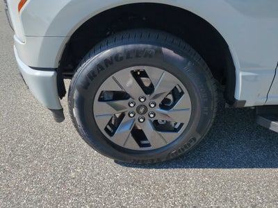 2024 Ford F-150 Lightning Flash