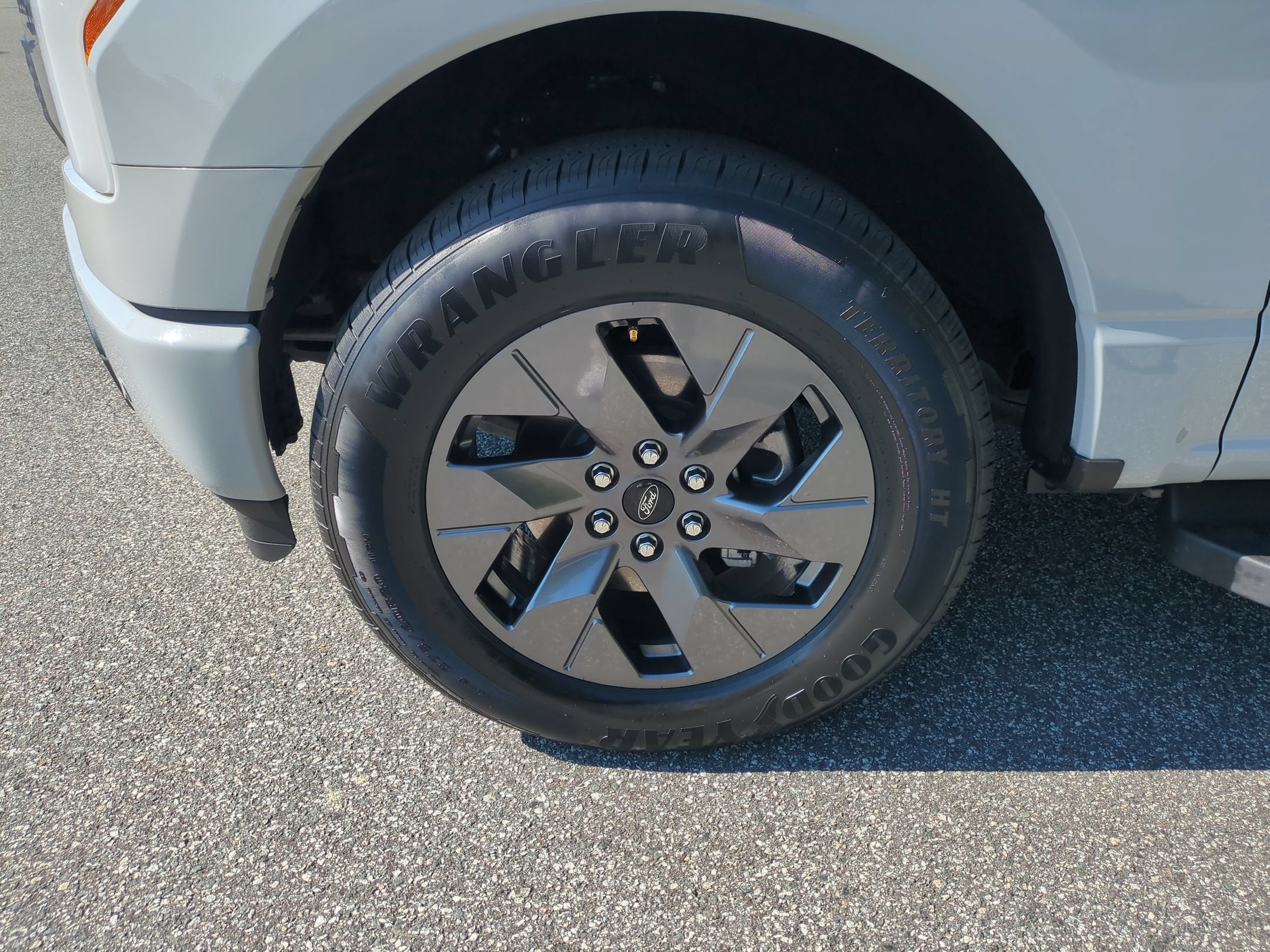 2024 Ford F-150 Lightning Flash
