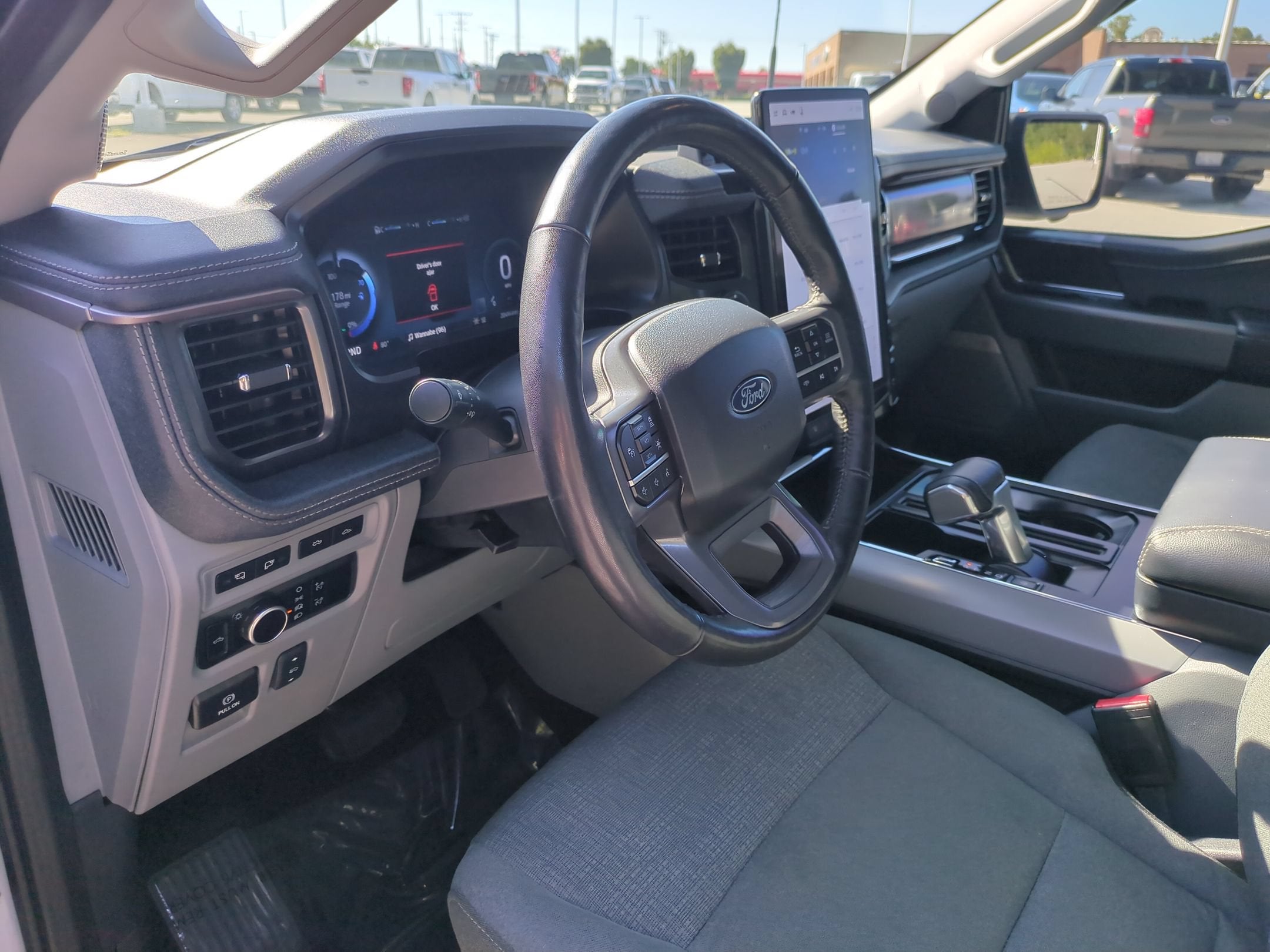 2024 Ford F-150 Lightning Flash