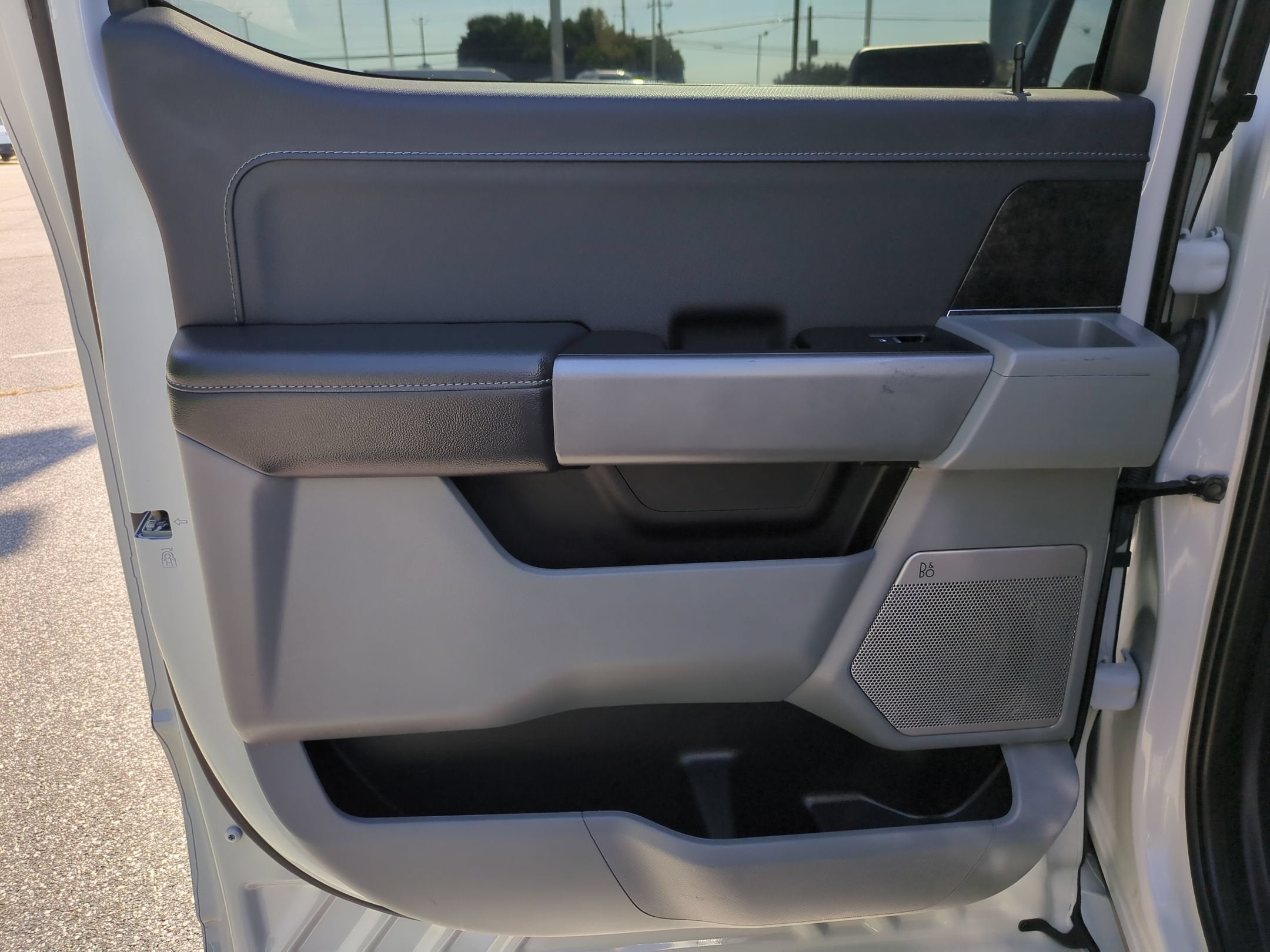 2024 Ford F-150 Lightning Flash