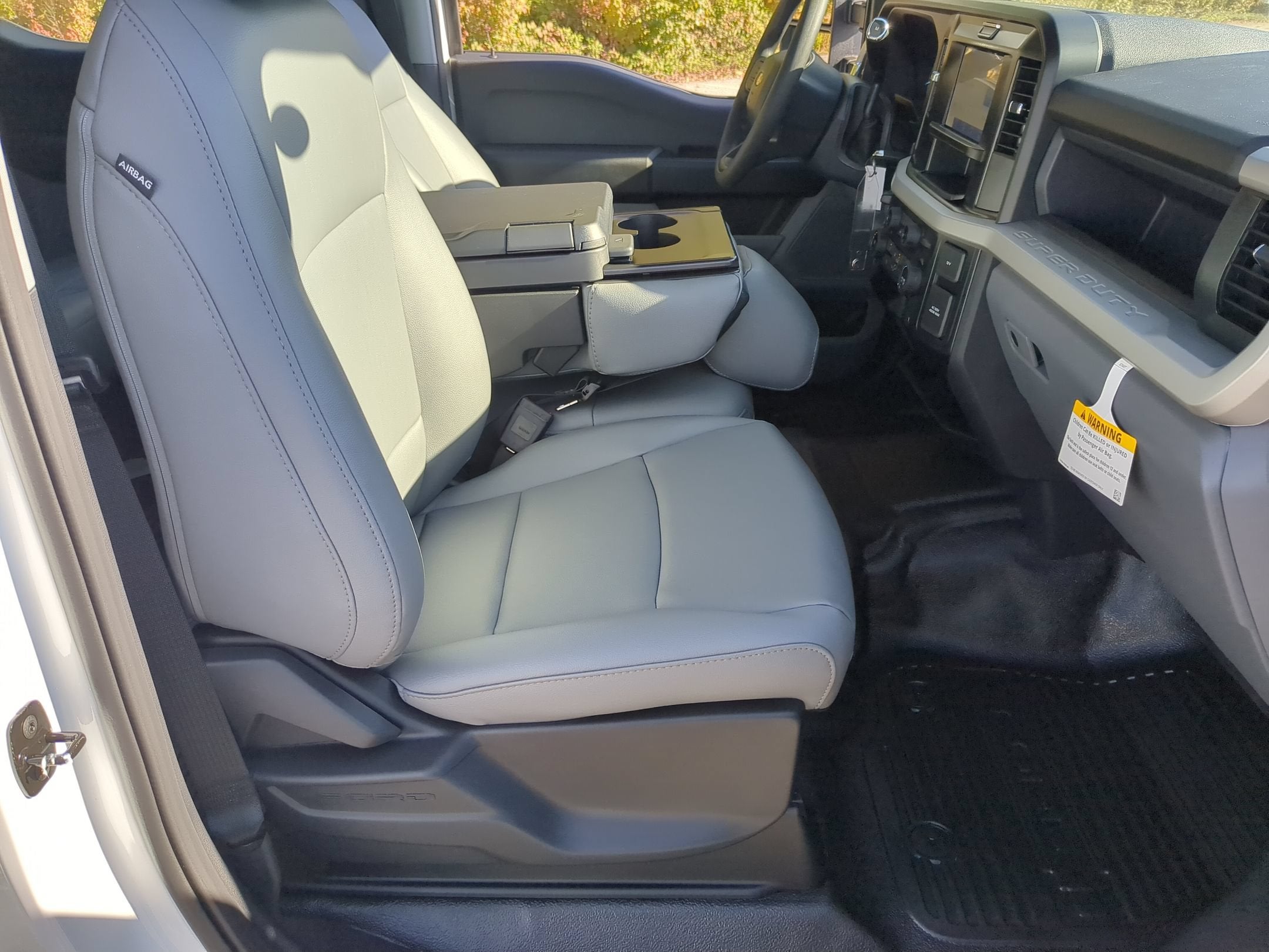2027 Ford Super Duty F-250 SRW XL