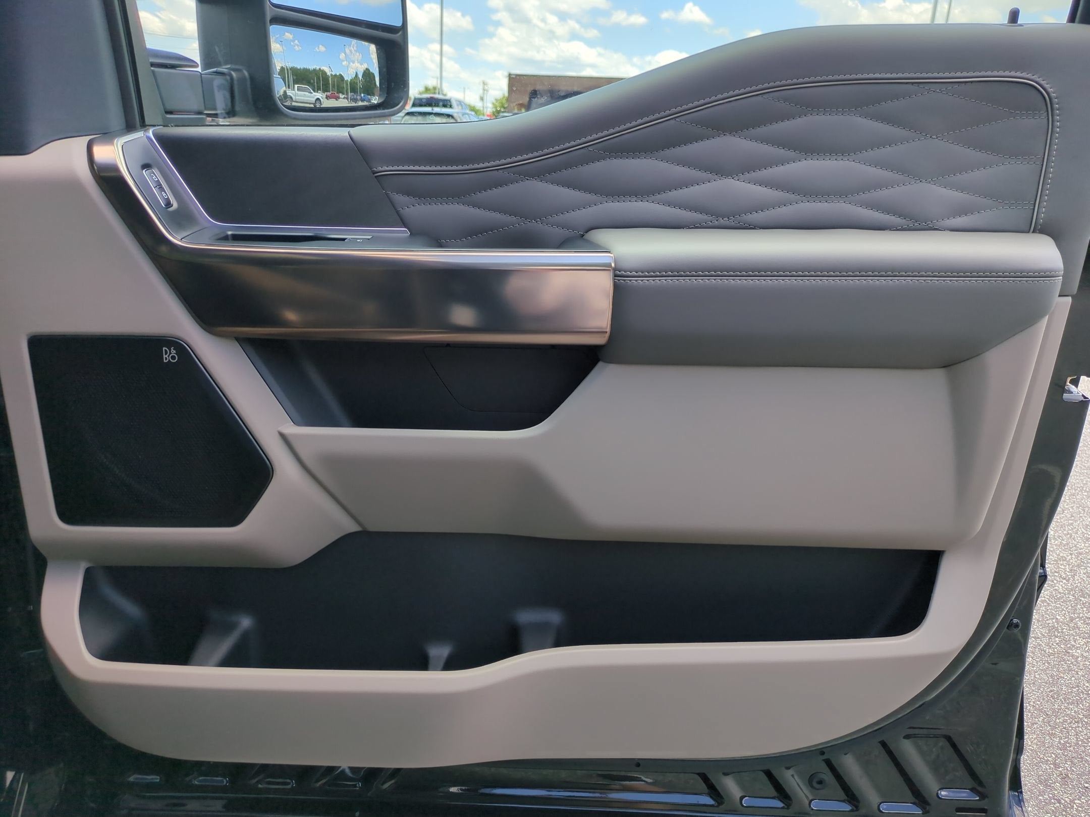 2026 Ford Super Duty F-250 SRW Platinum Plus