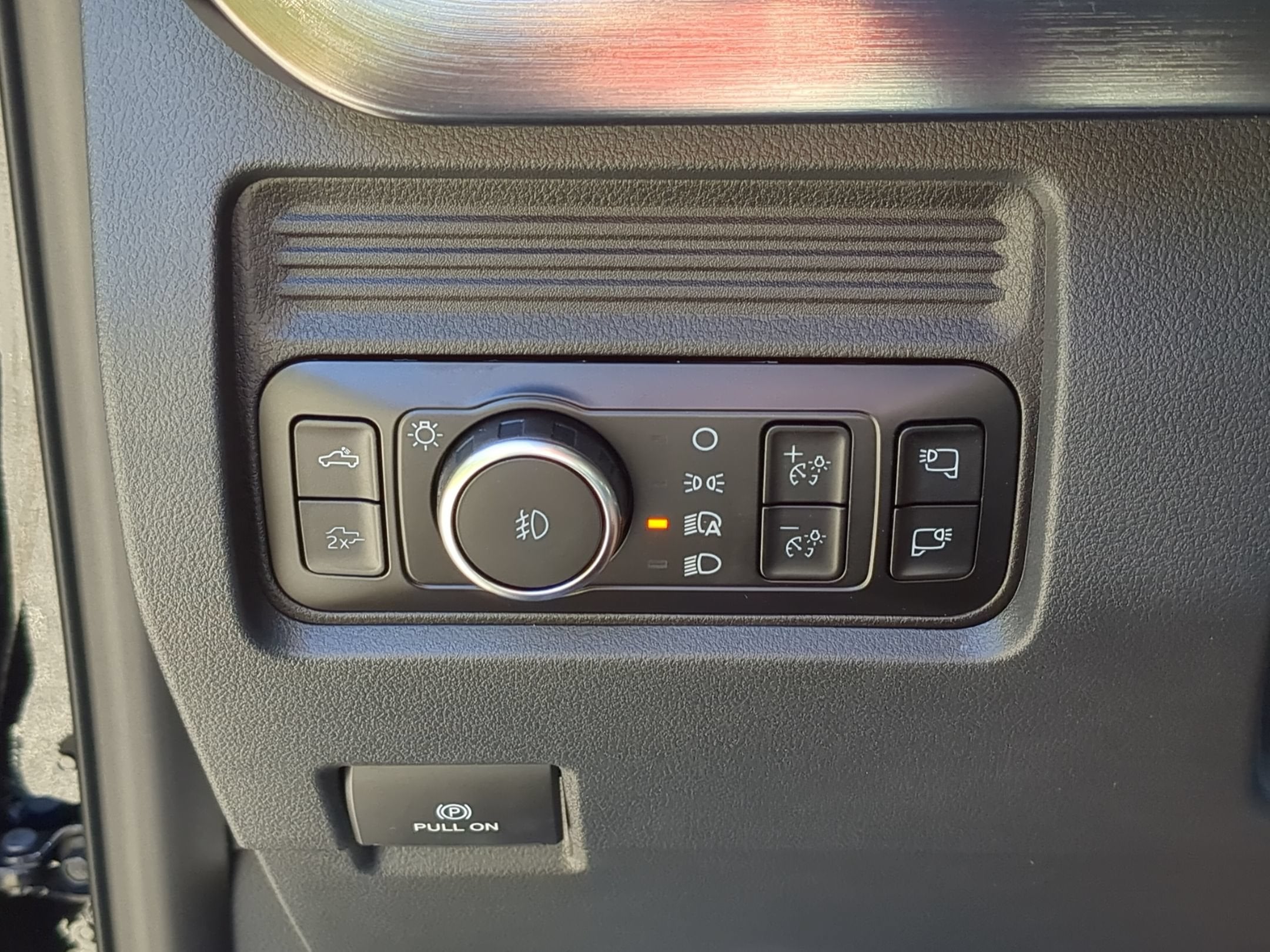 2027 Ford Super Duty F-250 SRW LARIAT