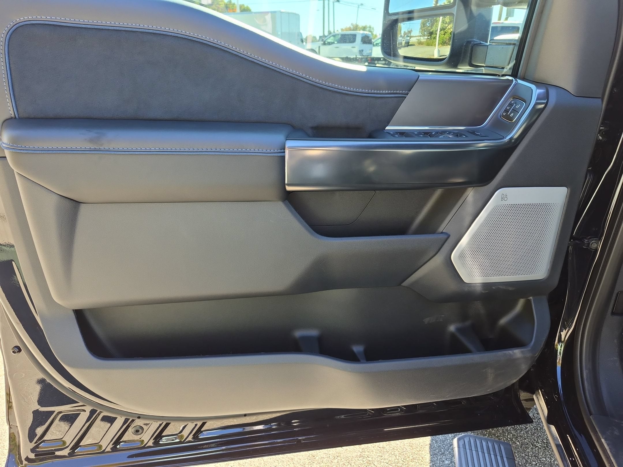 2027 Ford Super Duty F-250 SRW Platinum