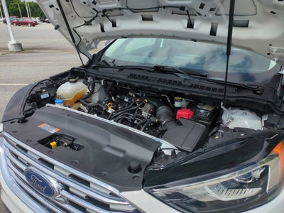 2022 Ford Edge SE