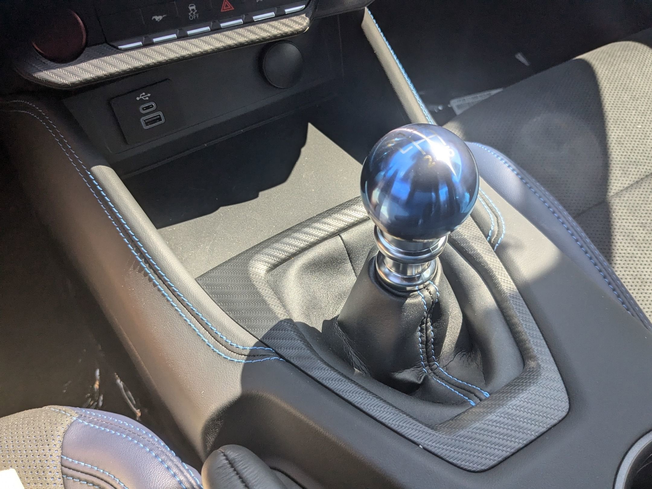 2025 Ford Mustang Dark Horse