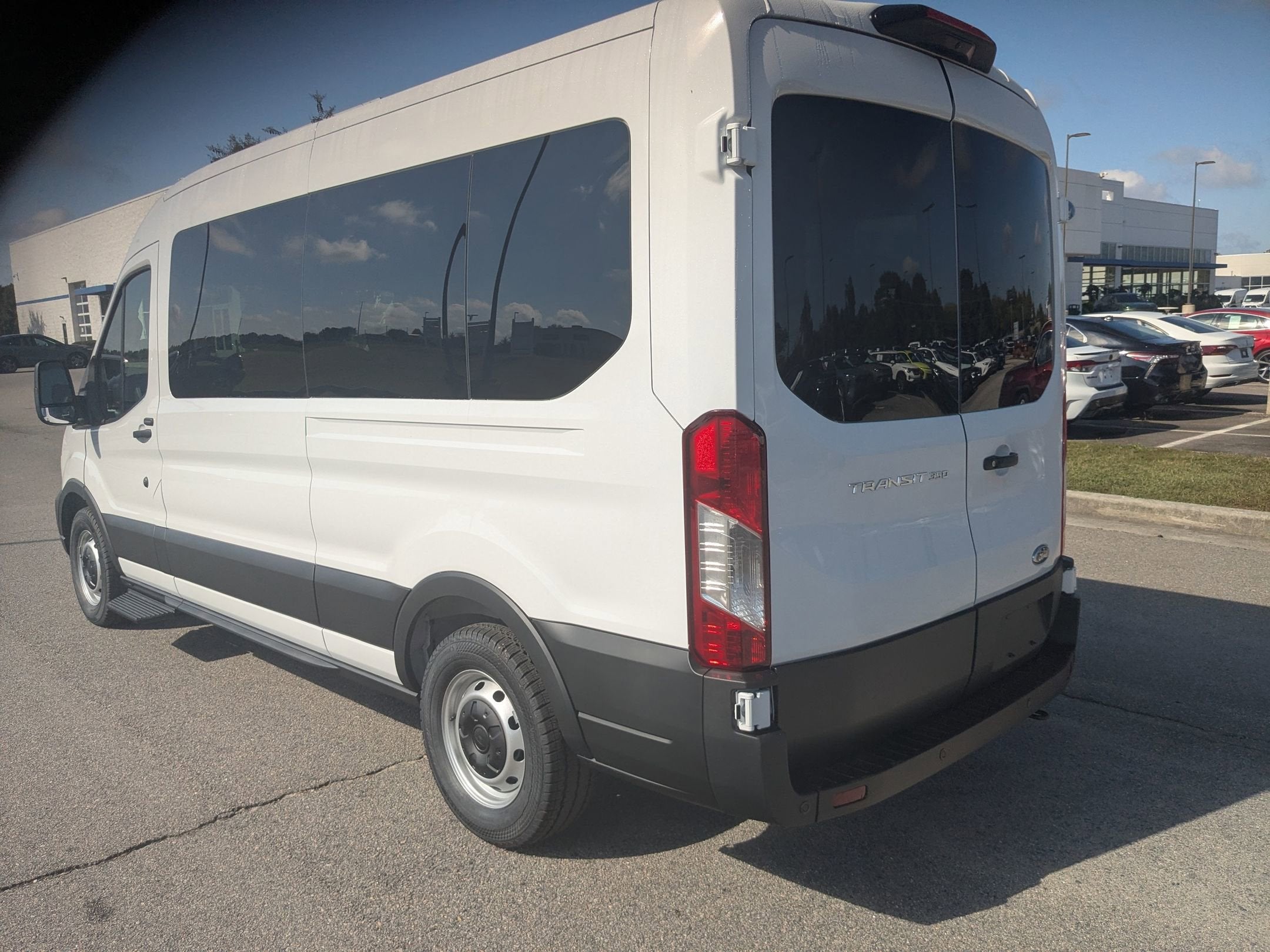 2025 Ford Transit Passenger Wagon XL