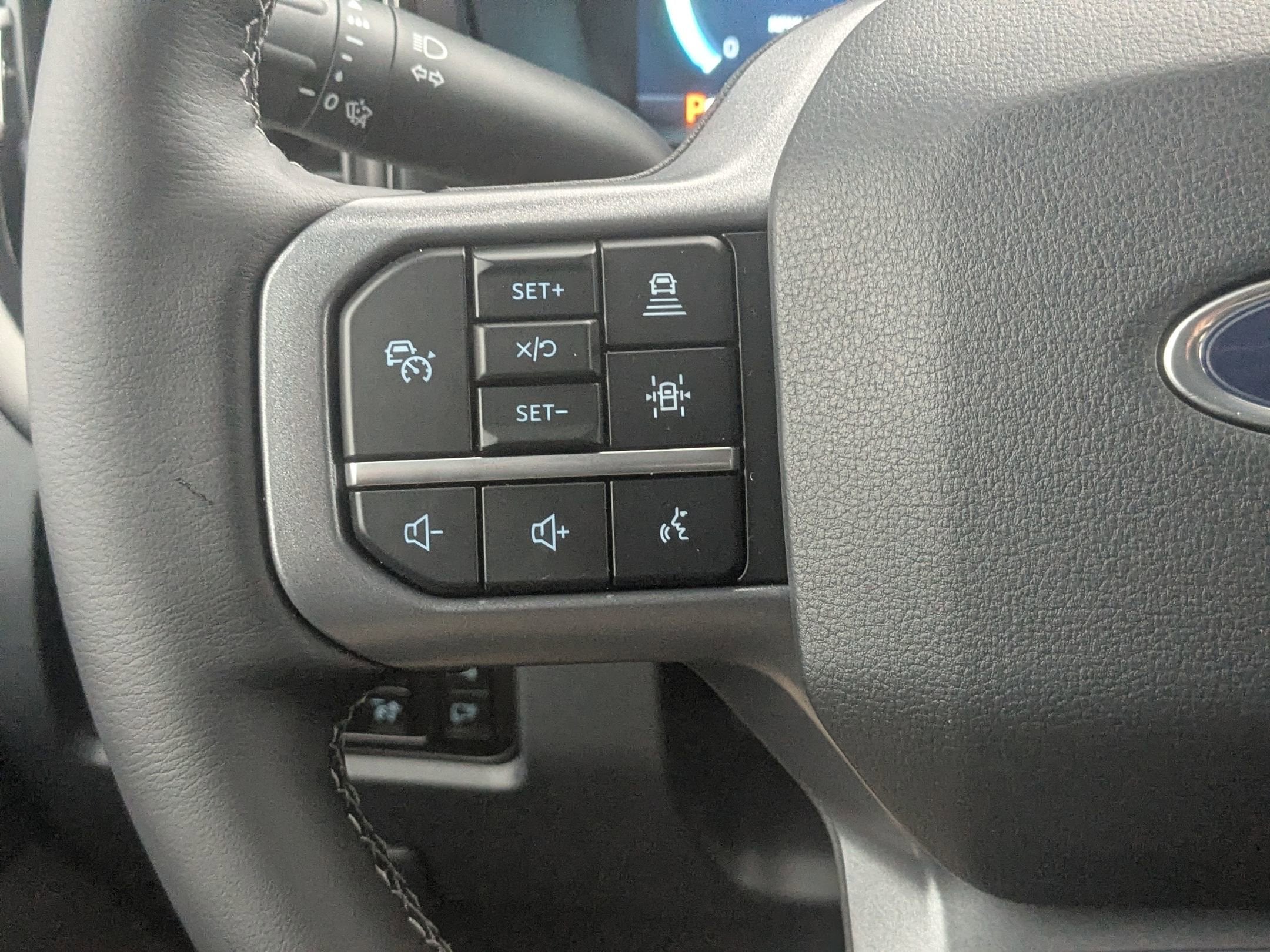 2025 Ford Super Duty F-350 SRW LARIAT