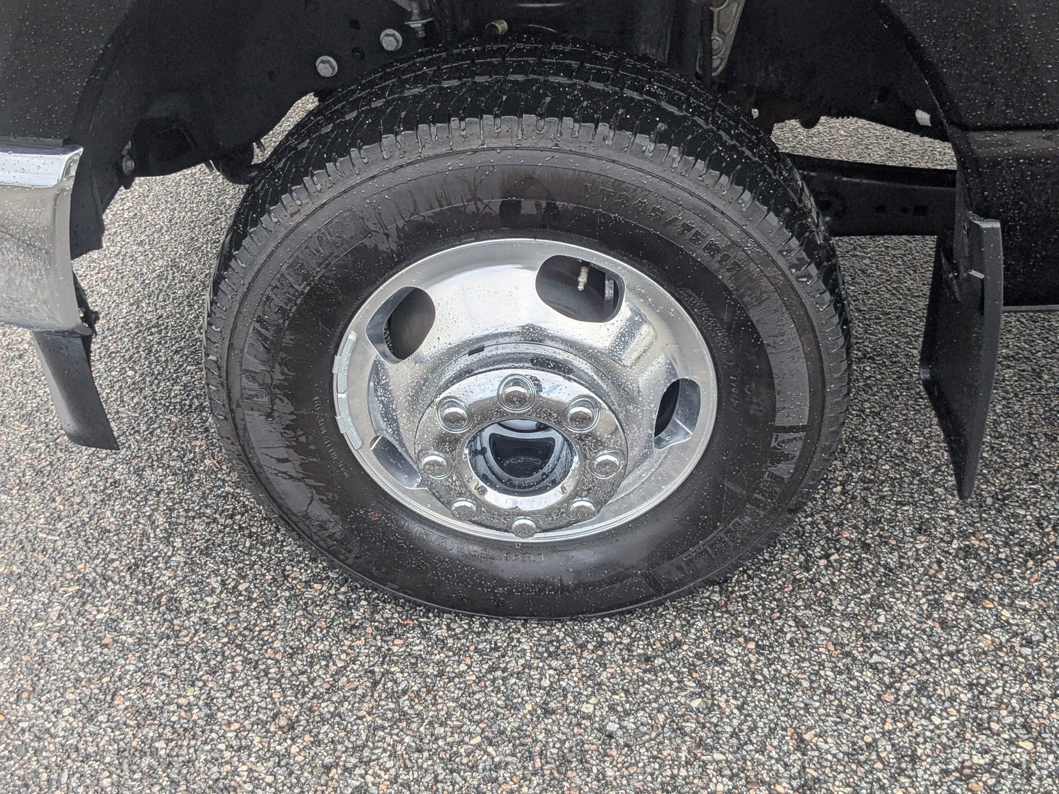 2024 Ford Super Duty F-350 DRW LARIAT