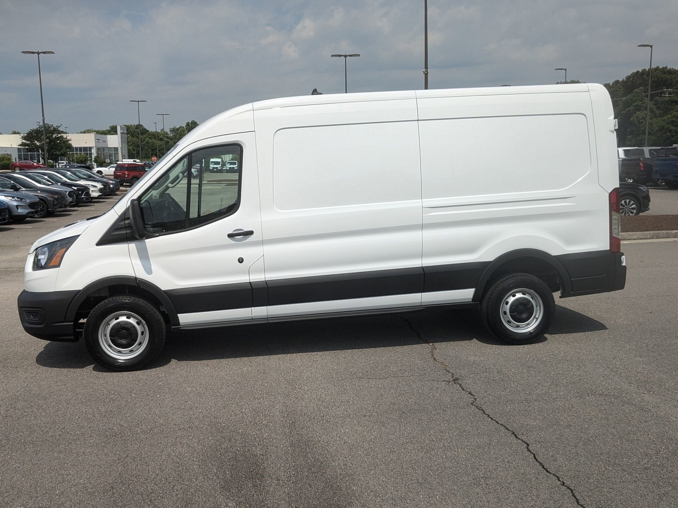 2025 Ford Transit Cargo Van Base