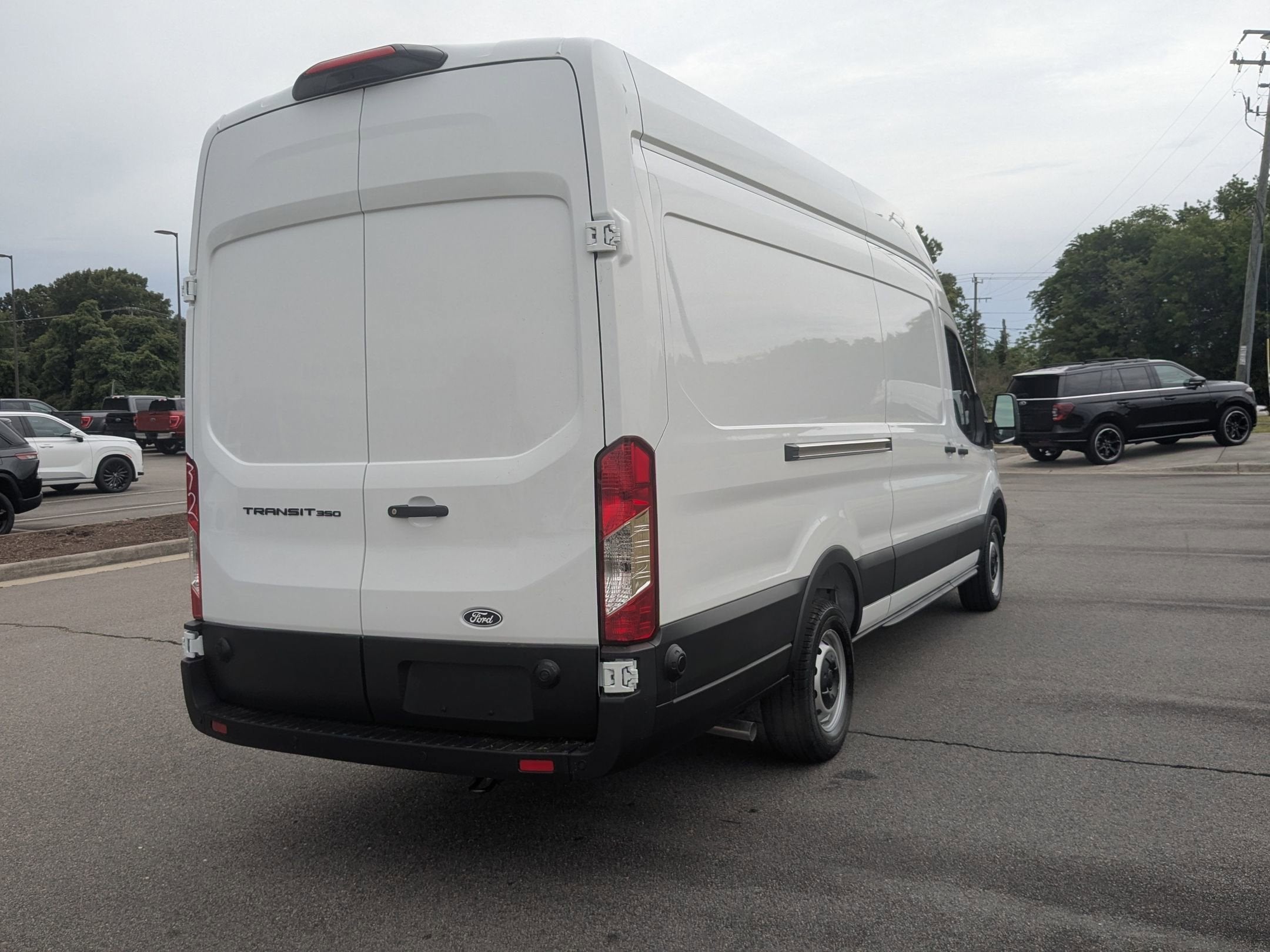 2026 Ford Transit Cargo Van Base