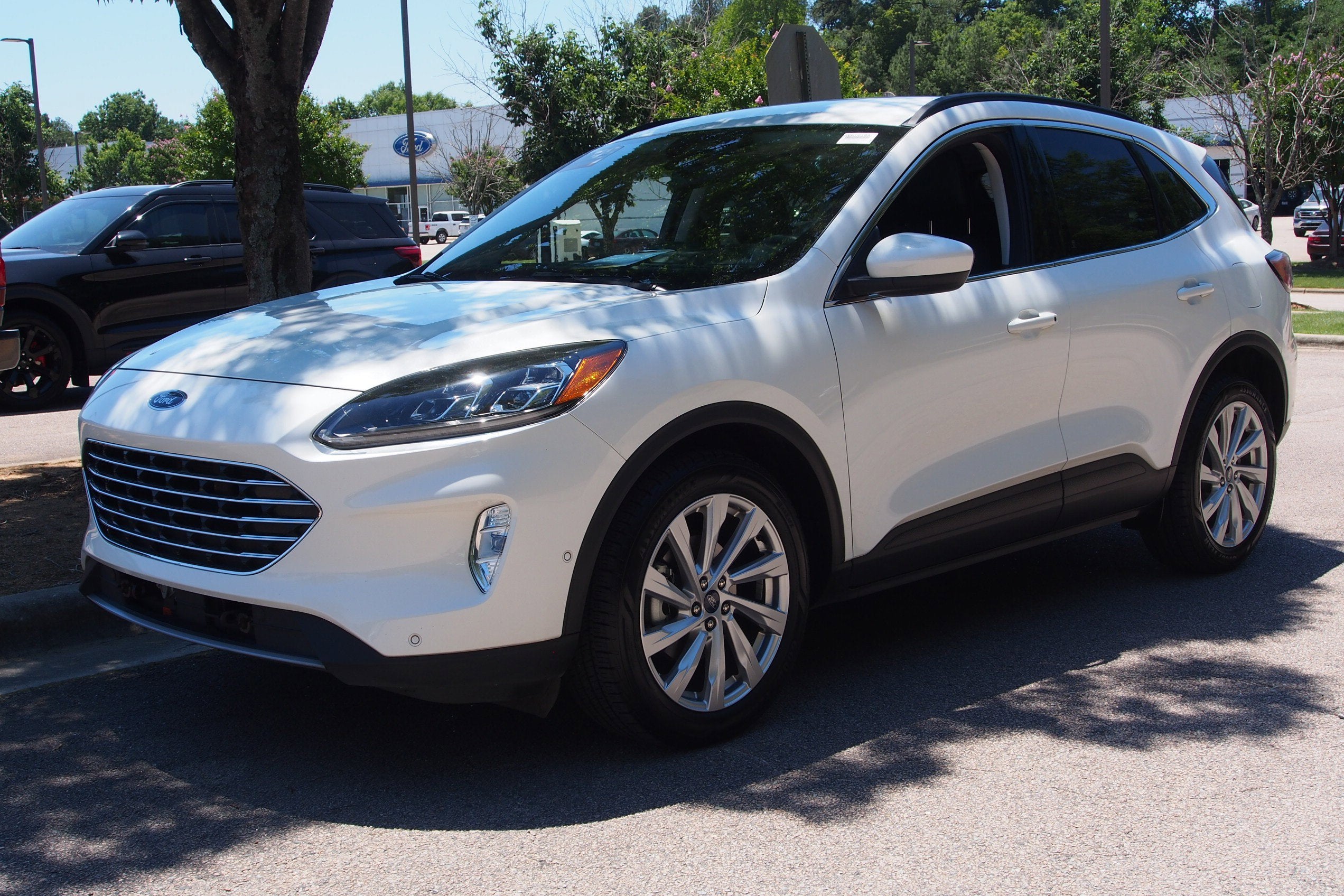 2022 Ford Escape Titanium Hybrid