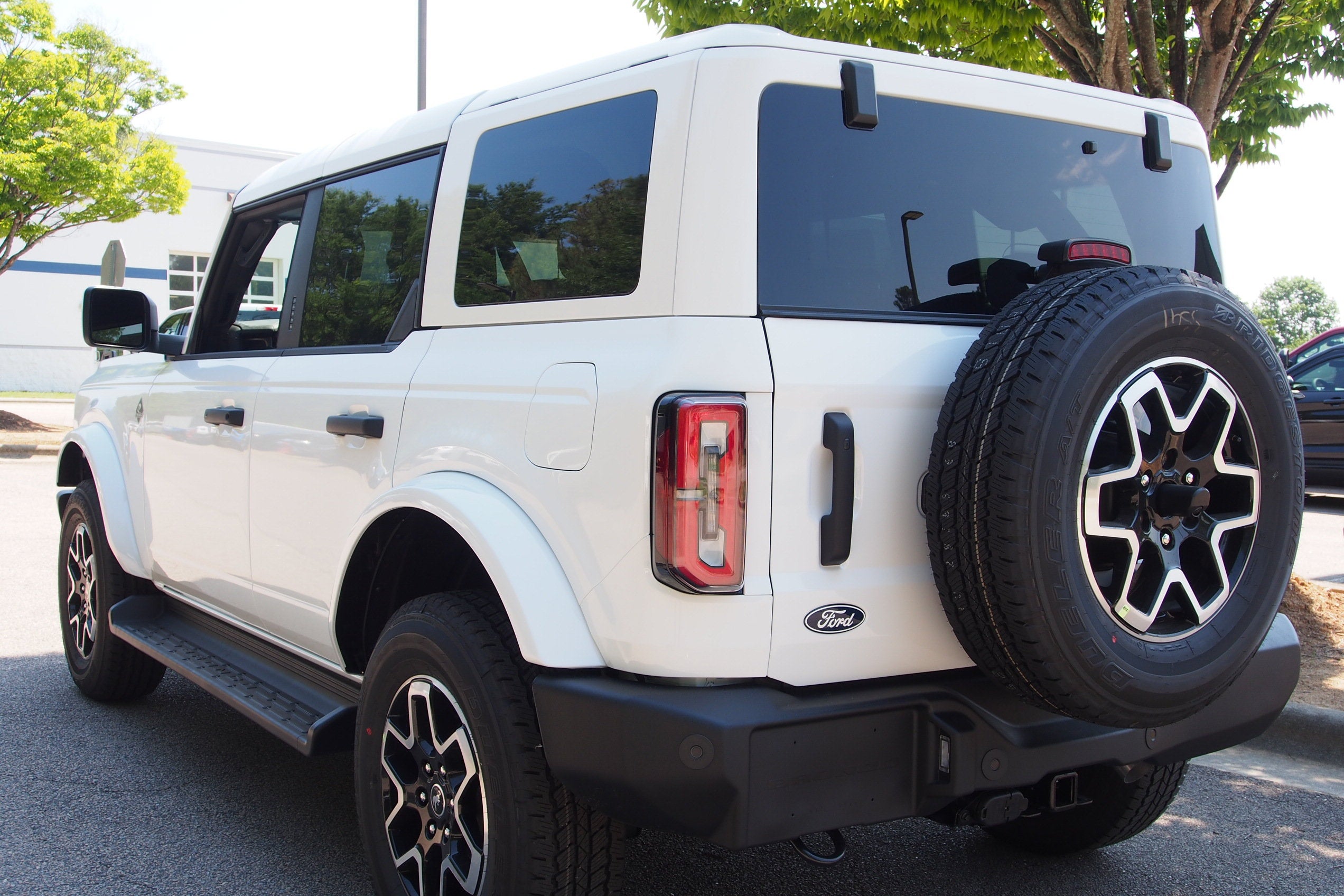 2026 Ford Bronco Outer Banks - Crossroads Courtesy Demo