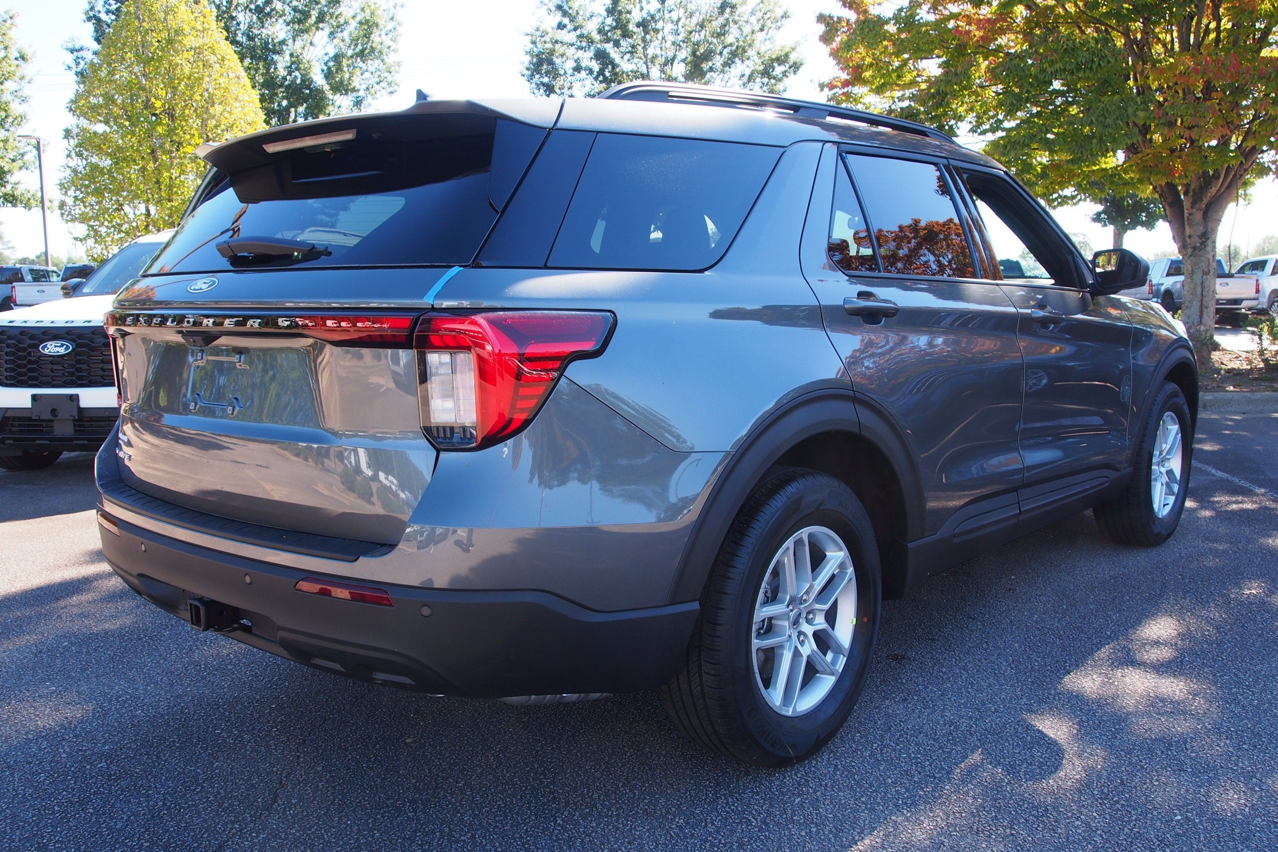 2027 Ford Explorer Active w/200A Pkg