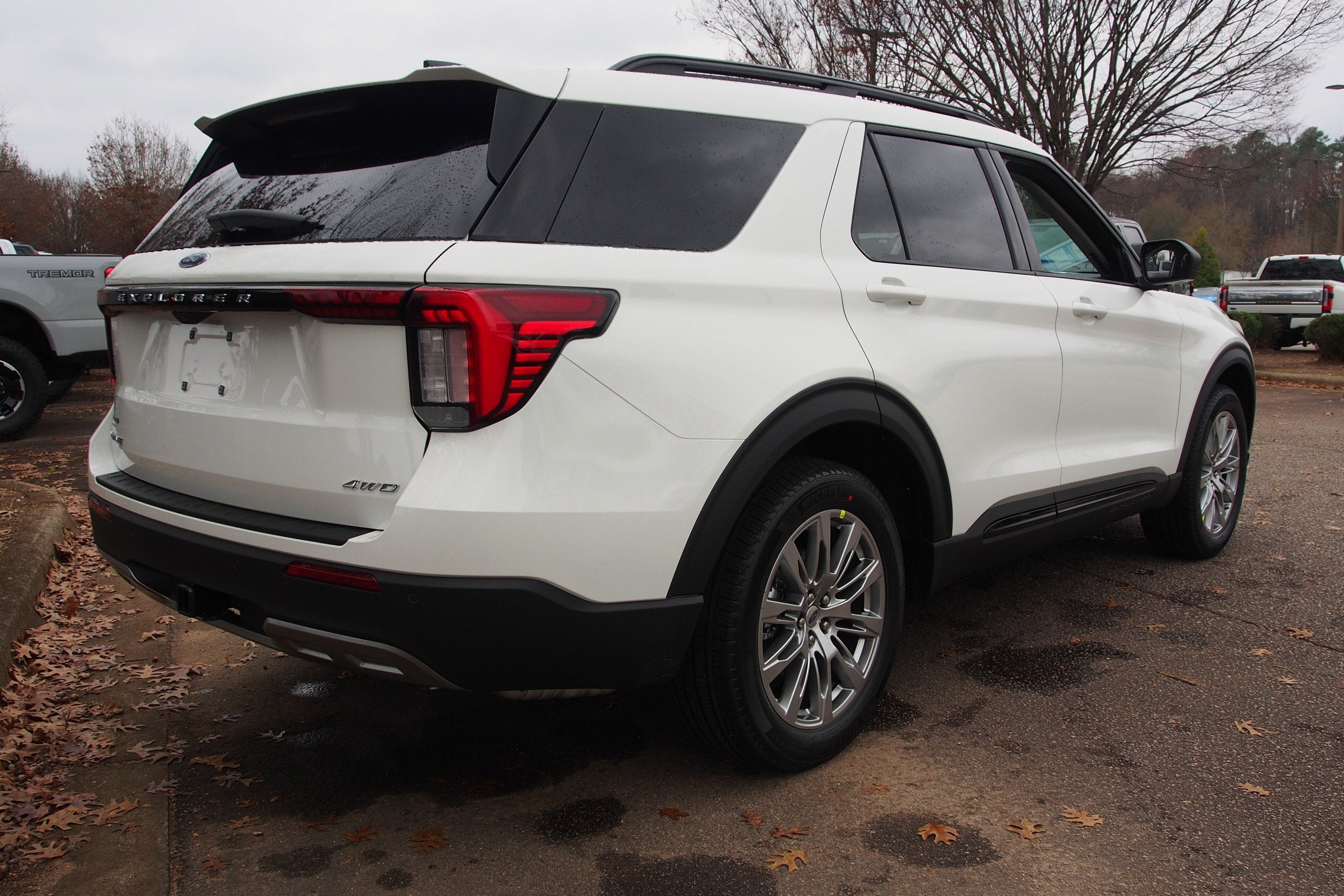2026 Ford Explorer Active w/200A Pkg