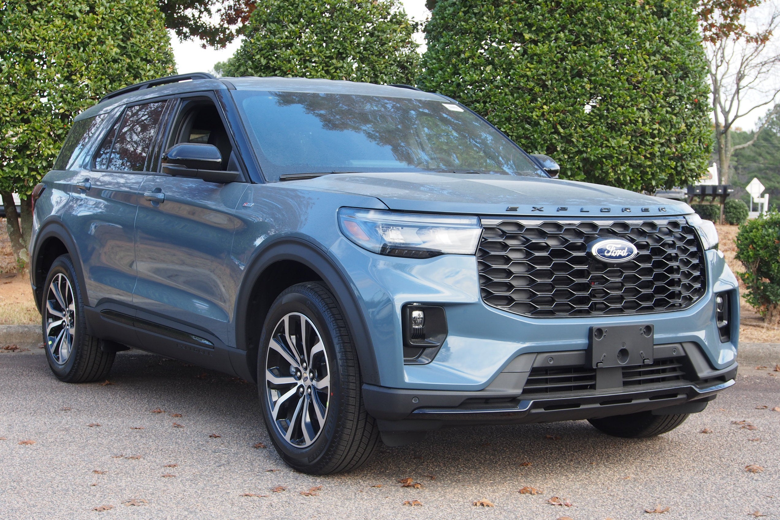 2026 Ford Explorer ST-Line - Crossroads Courtesy Demo