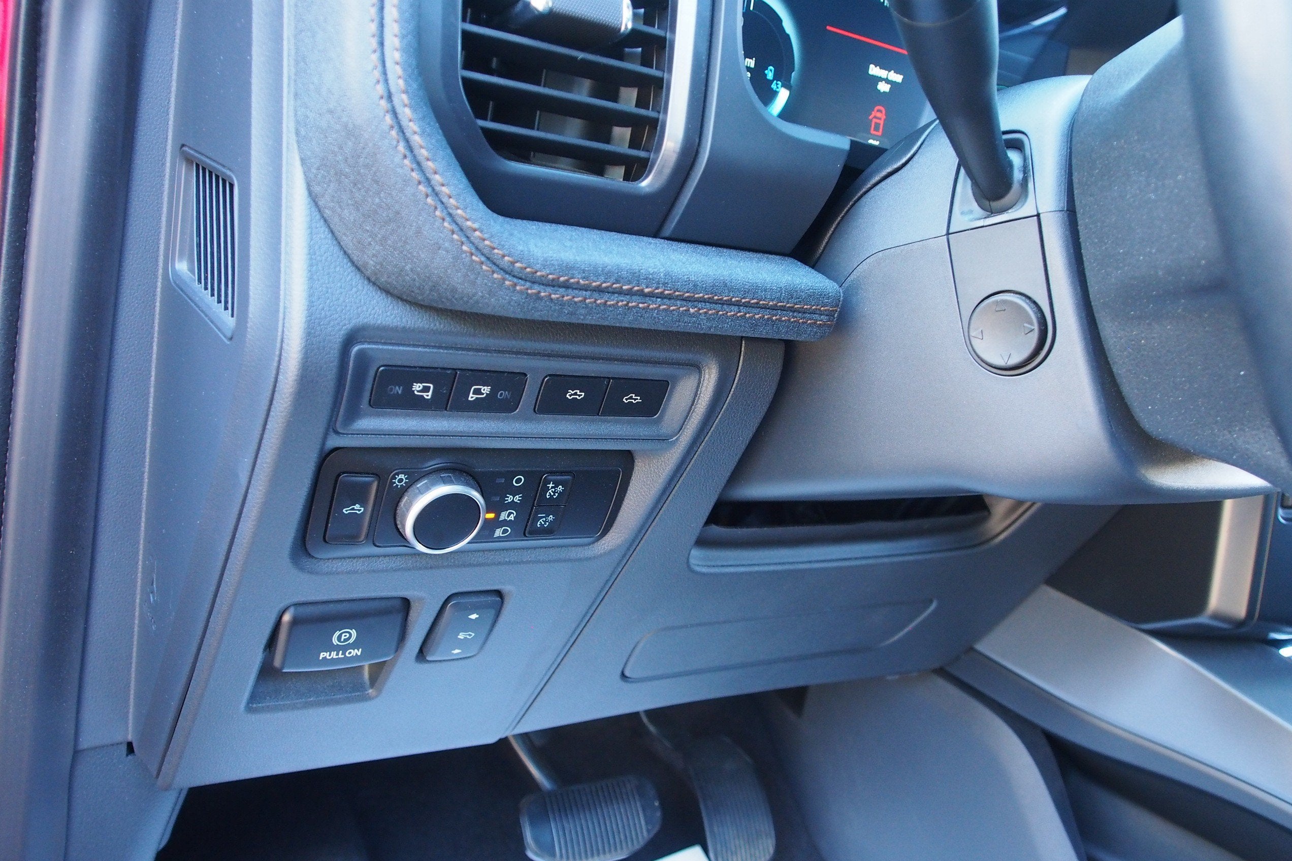 2023 Ford F-150 Lightning LARIAT