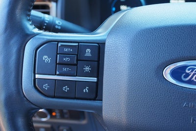 2023 Ford F-150 Lightning LARIAT