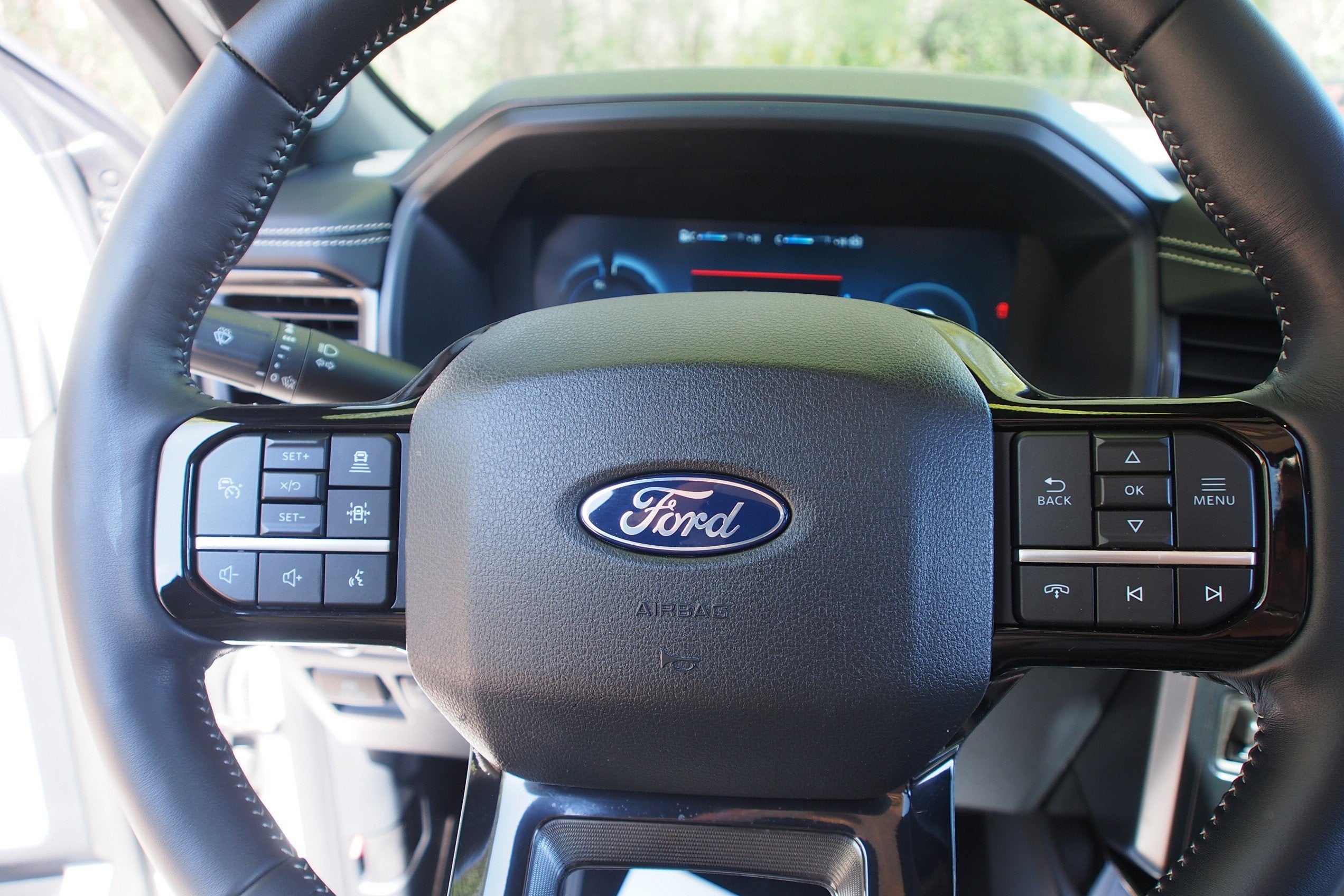 2025 Ford F-150 Lightning Platinum