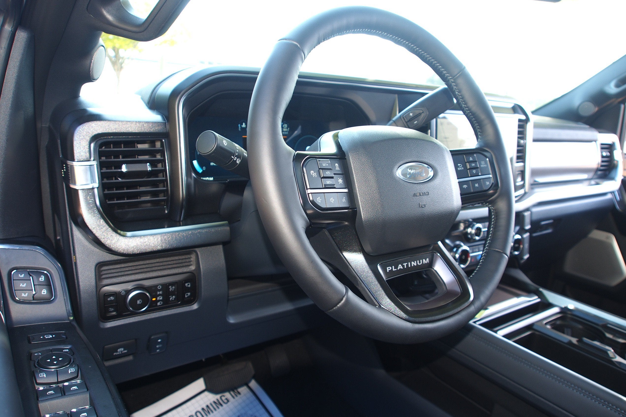 2026 Ford Super Duty F-250 SRW Platinum