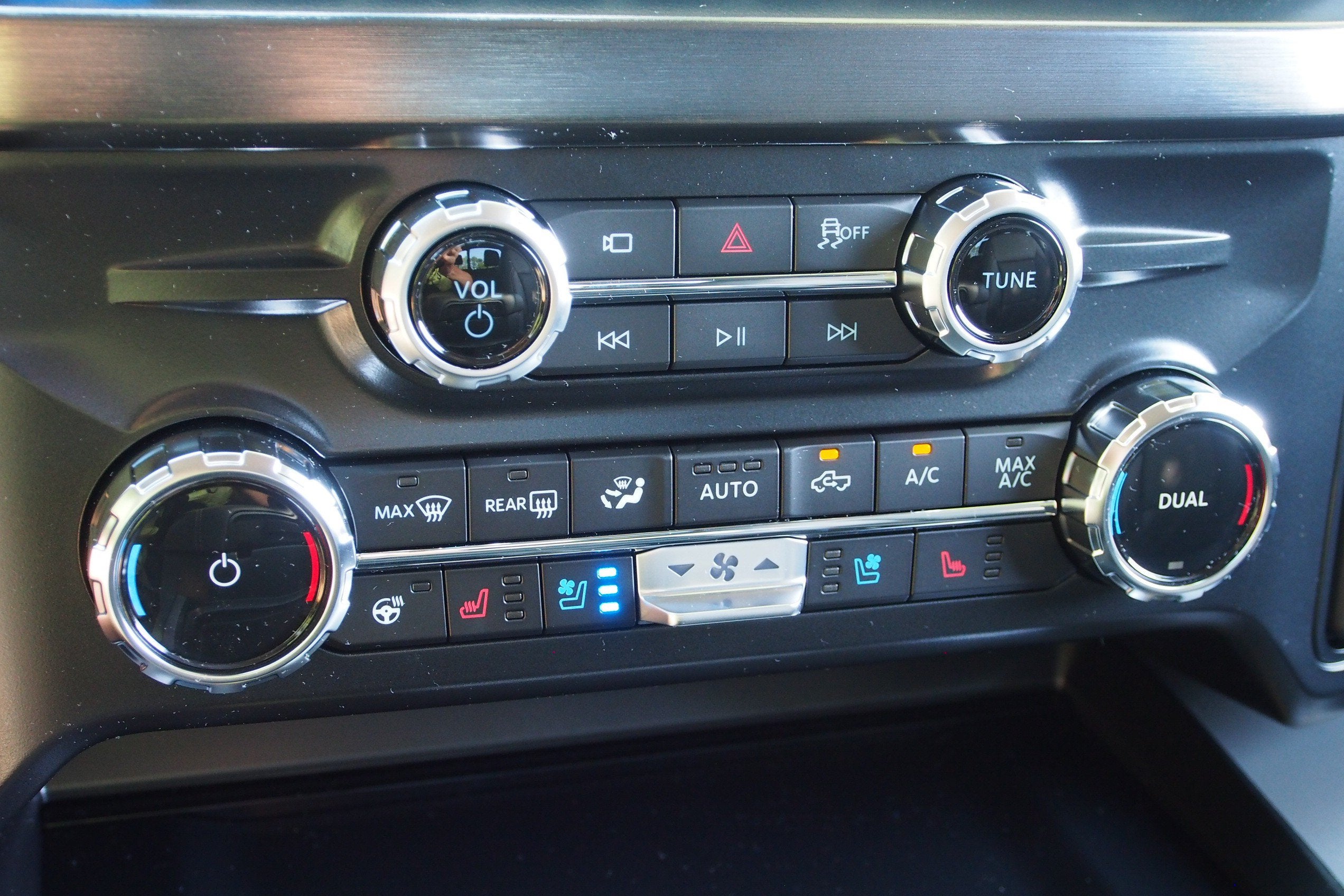 2026 Ford Super Duty F-350 DRW LARIAT