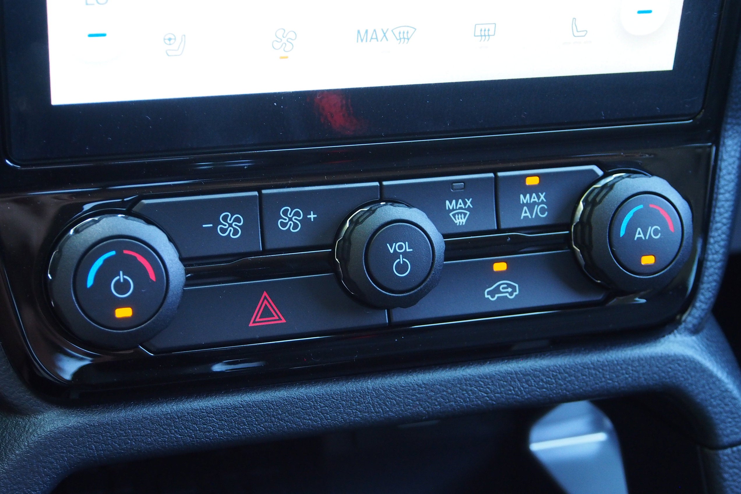 2025 Ford Ranger LARIAT - Crossroads Courtesy Demo