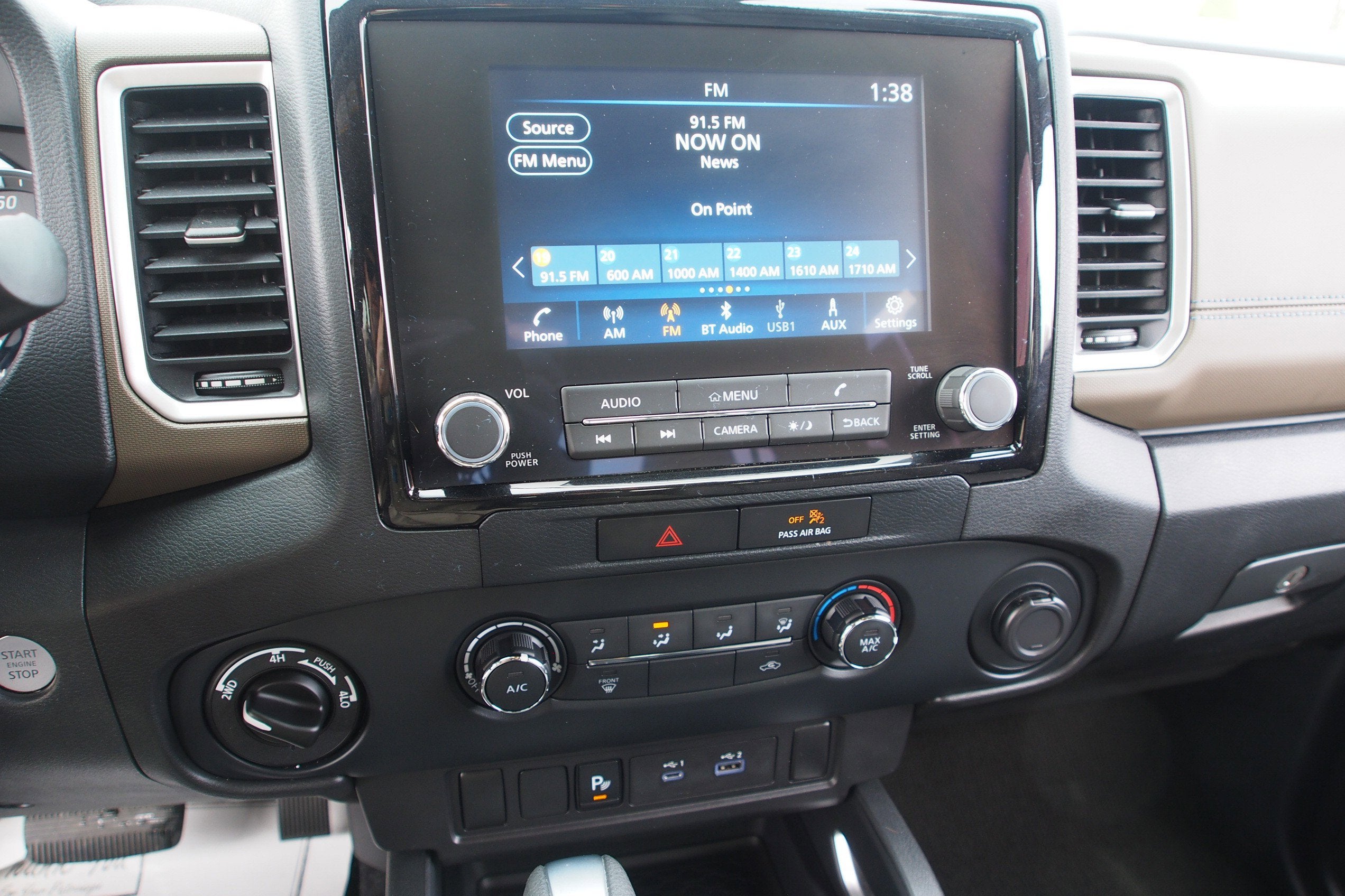 2022 Nissan Frontier SV