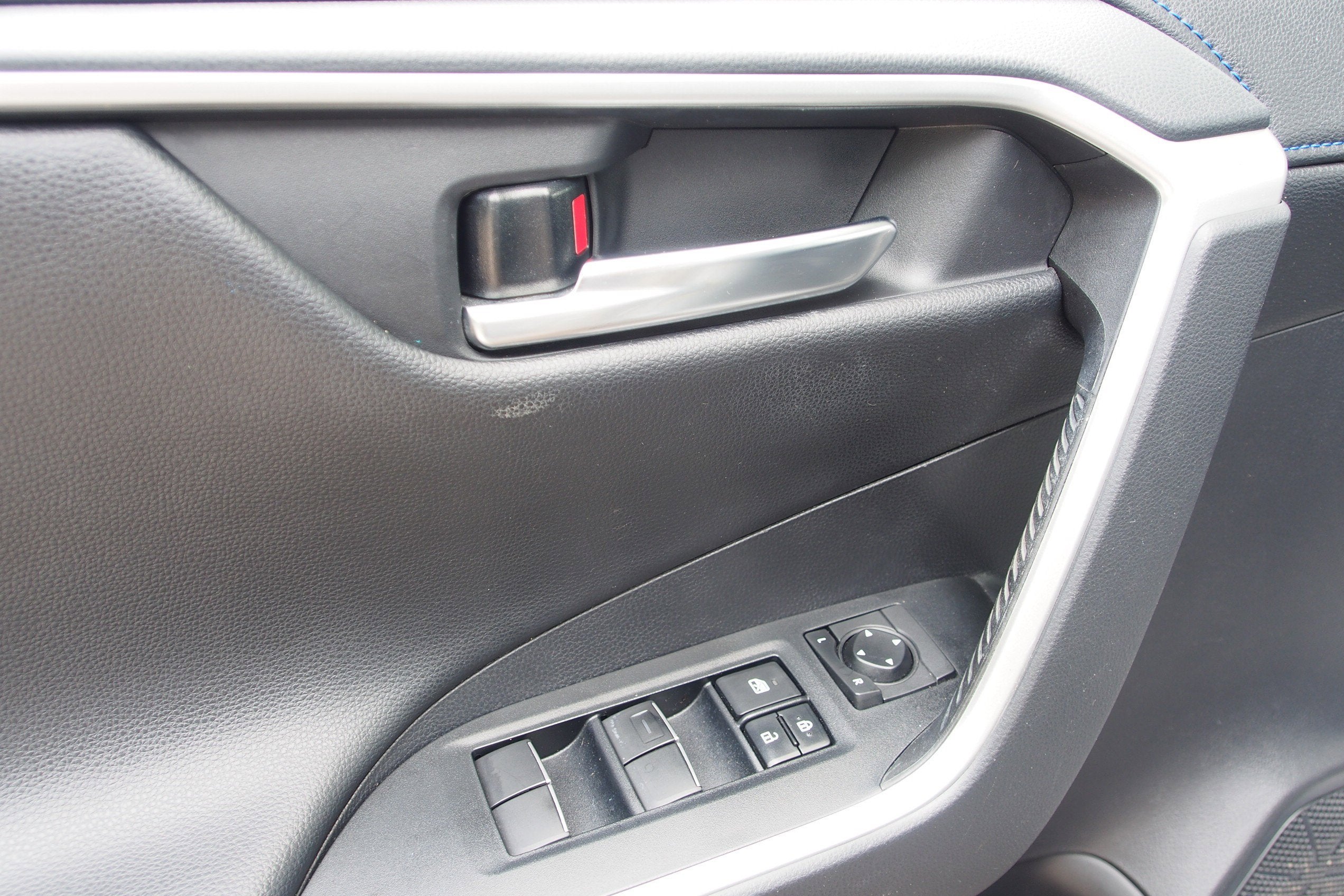 2019 Toyota RAV4 Hybrid XSE