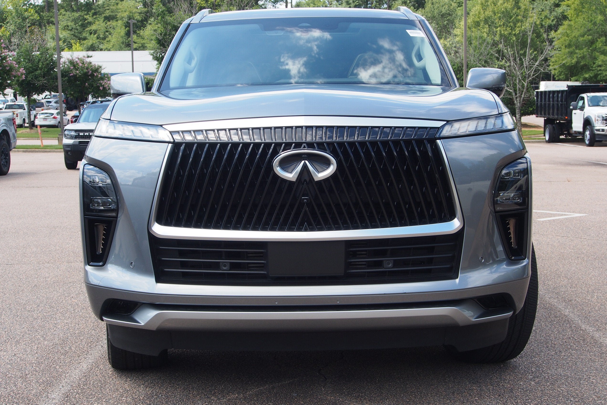 2025 INFINITI QX80 SENSORY