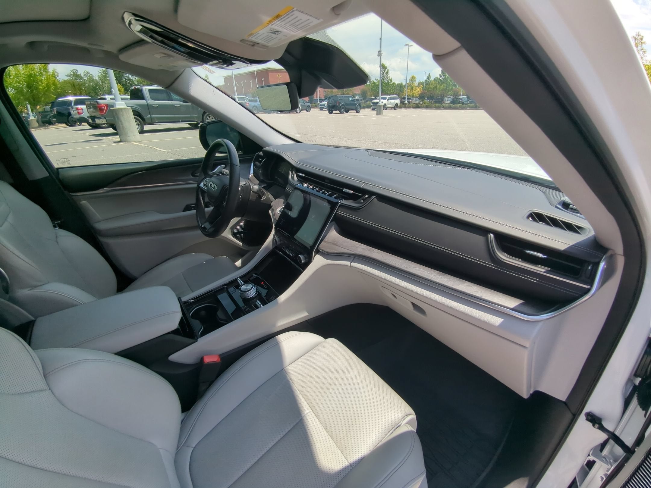 2023 Jeep Grand Cherokee Overland