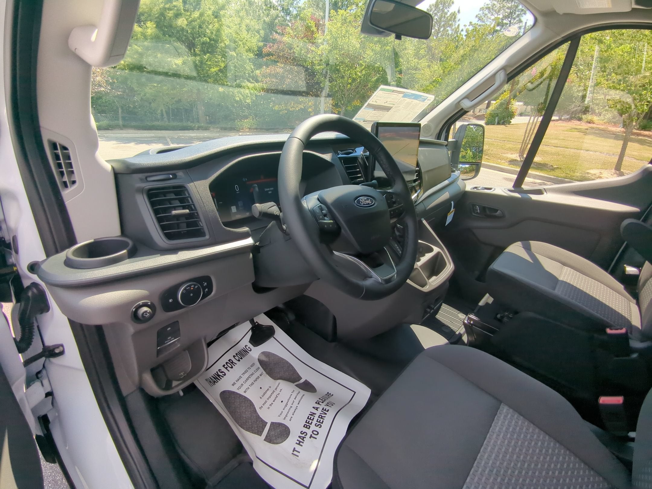 2026 Ford Transit Passenger Wagon XLT